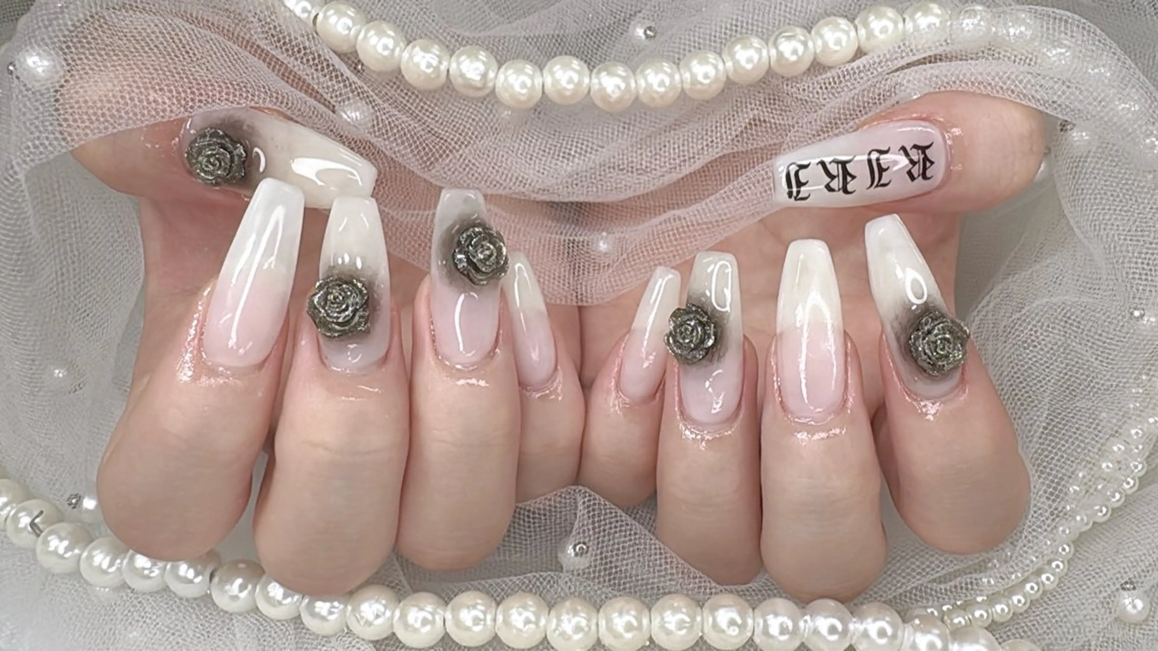 ネイル Minéa nailのネイルデザイン