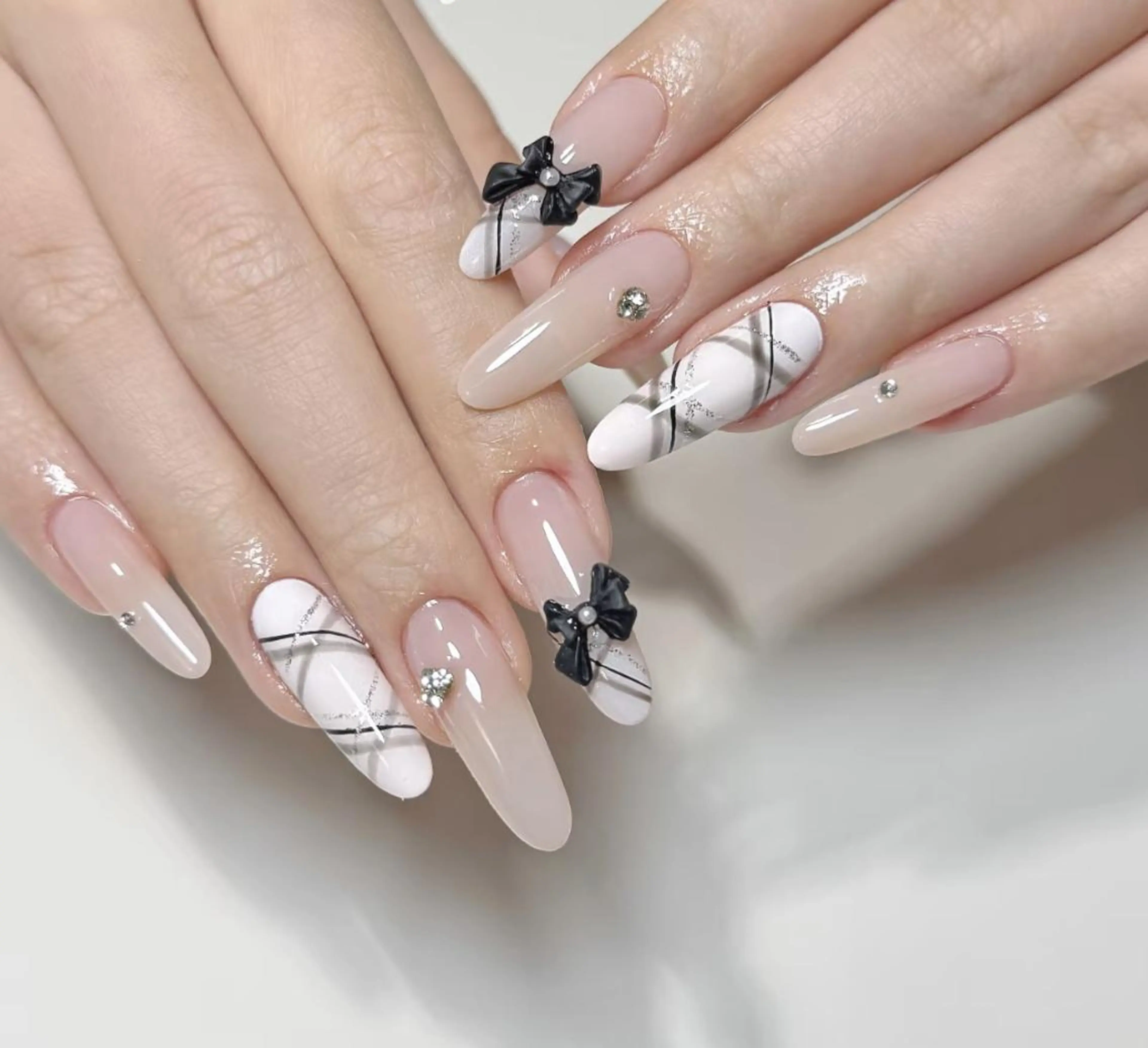 ネイル ハンドネイル 🎀 KiKi_nailのネイルデザイン