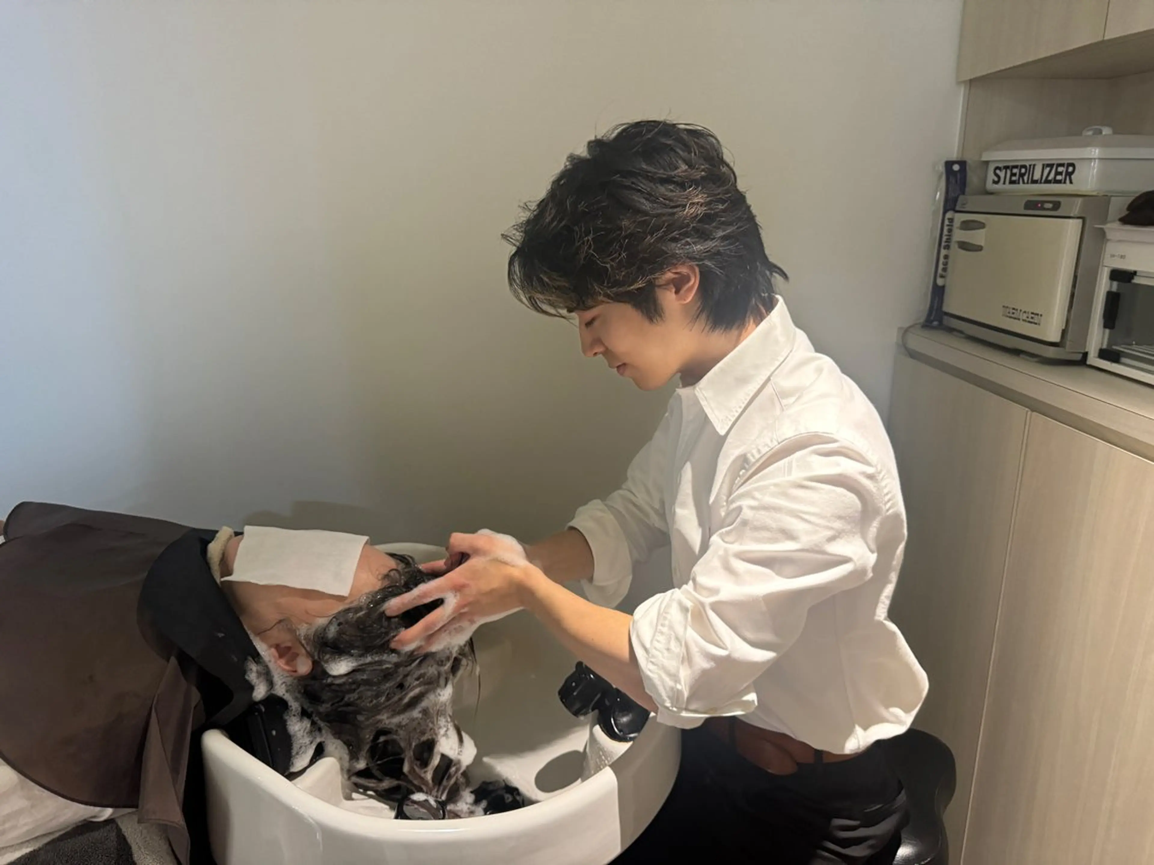 カット＋ヘッドスパ　（シャンプー、ドライ、スタイリング込み）の写真