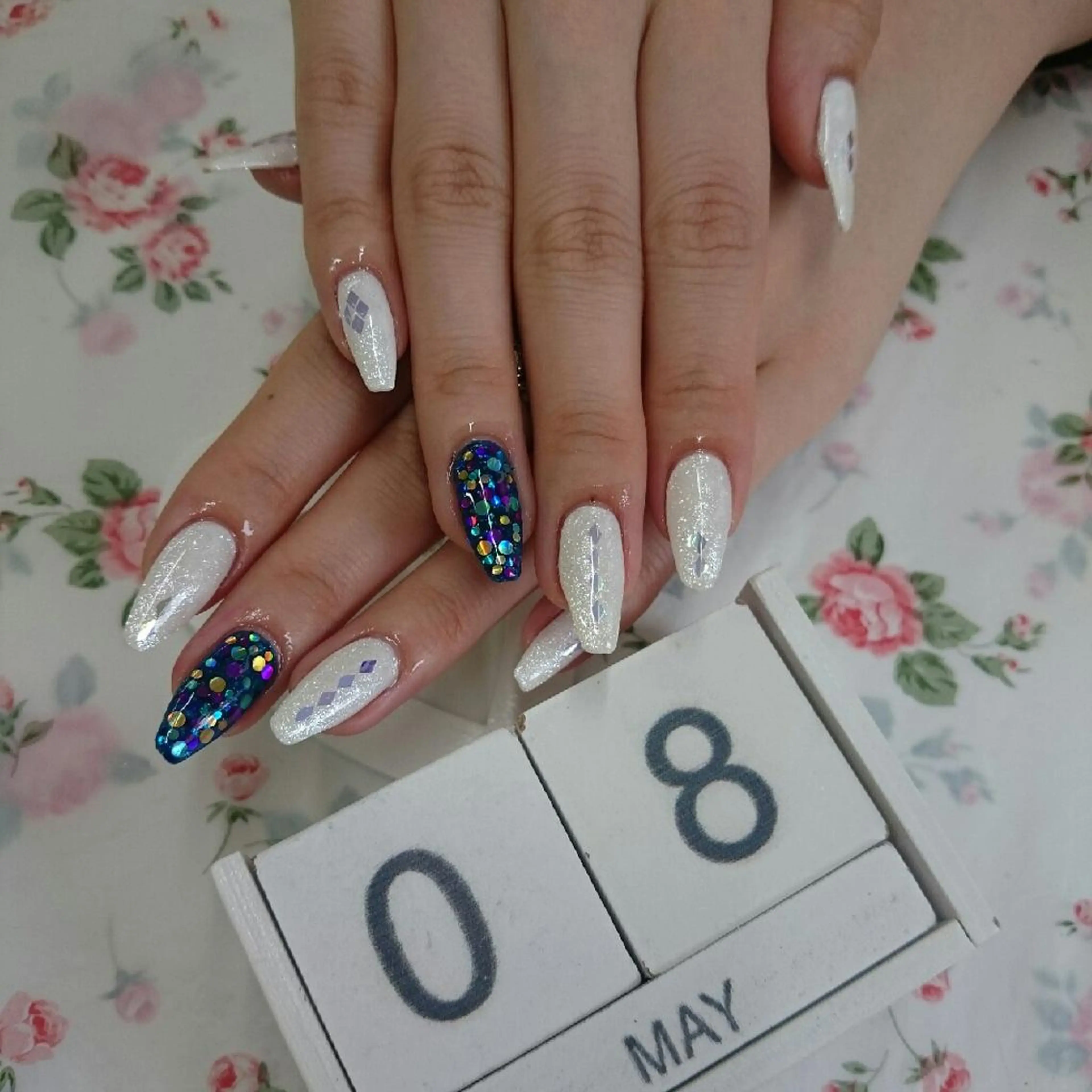 ネイル キラキラネイル JEWEL nailのネイルデザイン