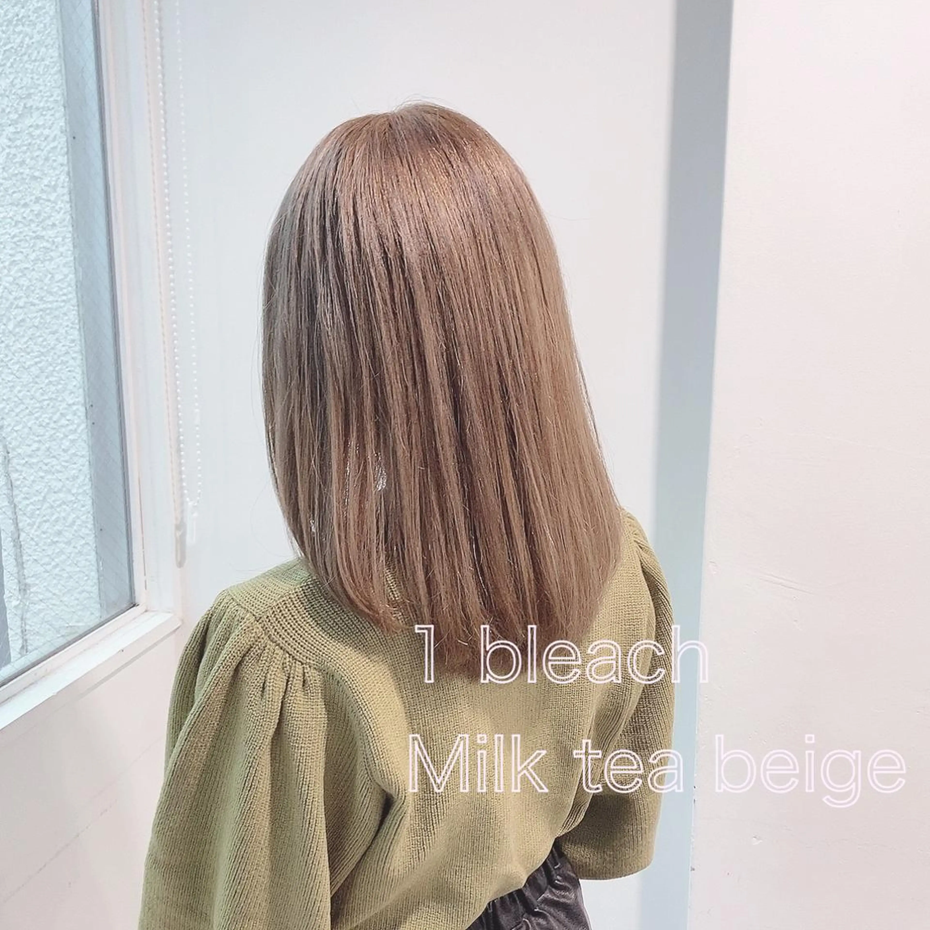 ショート カラー ヘアアレンジ ベージュカラー ミルクティーベージュ 韓国レイヤー🕊️ 柔らかベージュ🧸のヘアスタイル