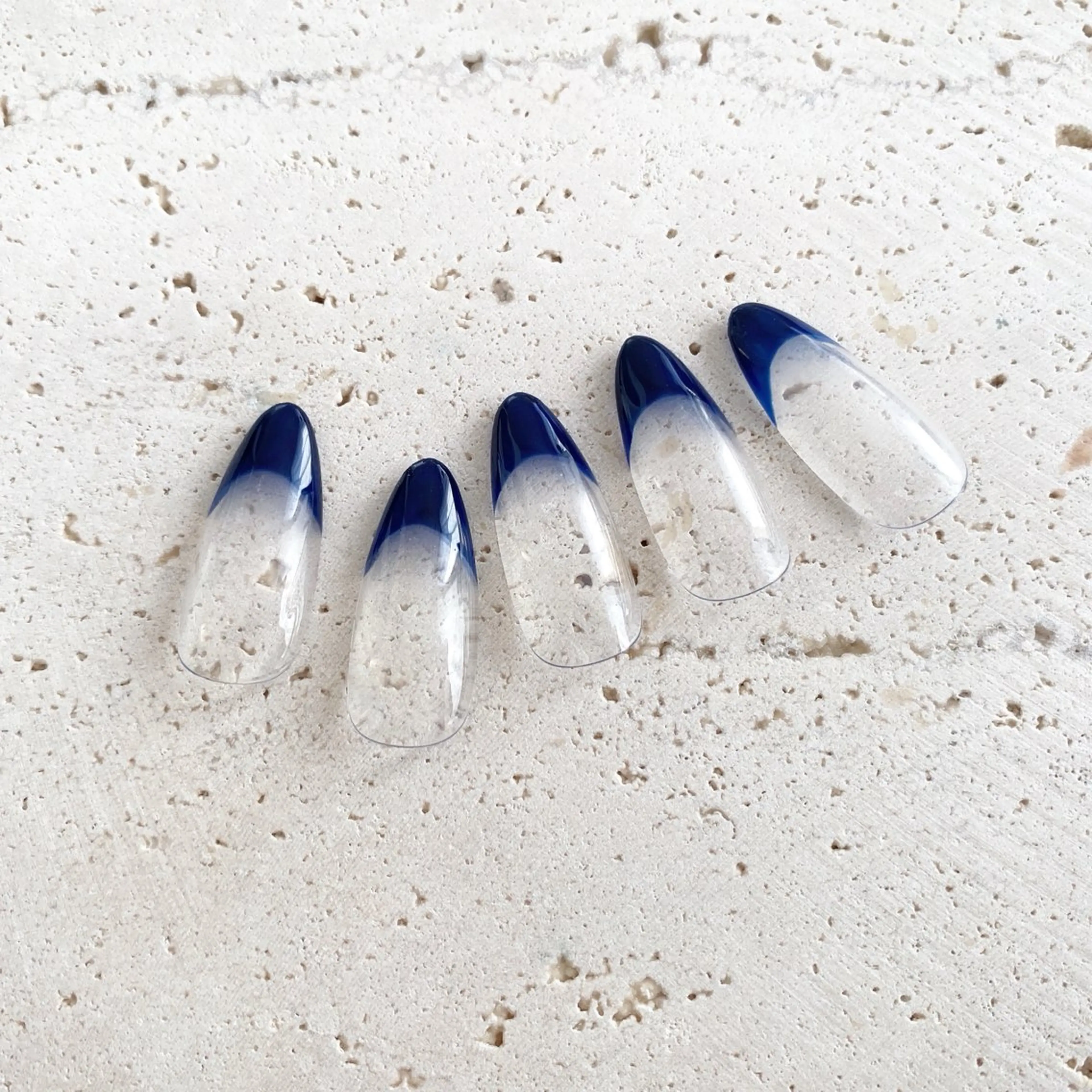 ネイル フレンチネイル 愛川町 あんすりうむのネイルデザイン