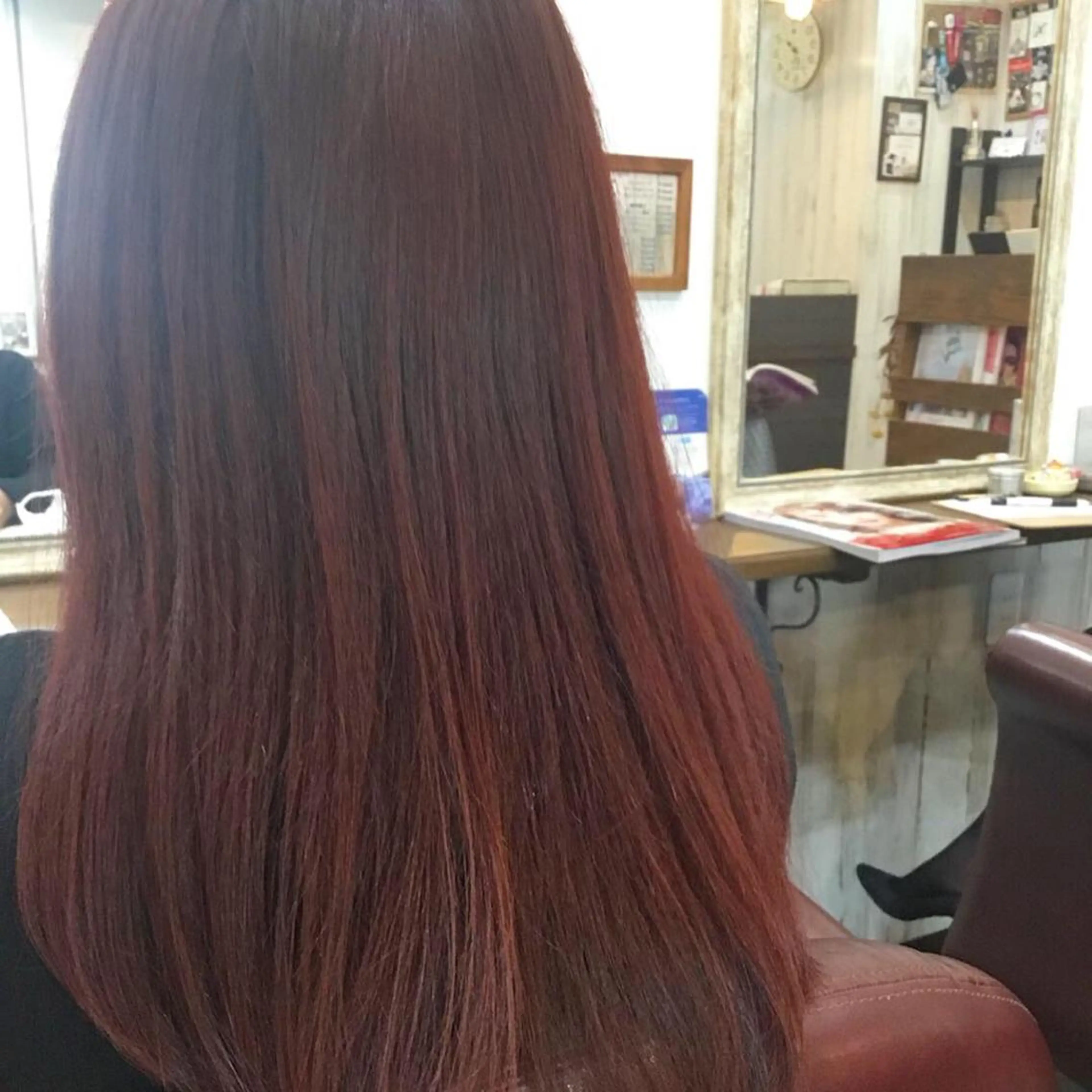 セミロング カラー embrace エンブレイスのヘアスタイル