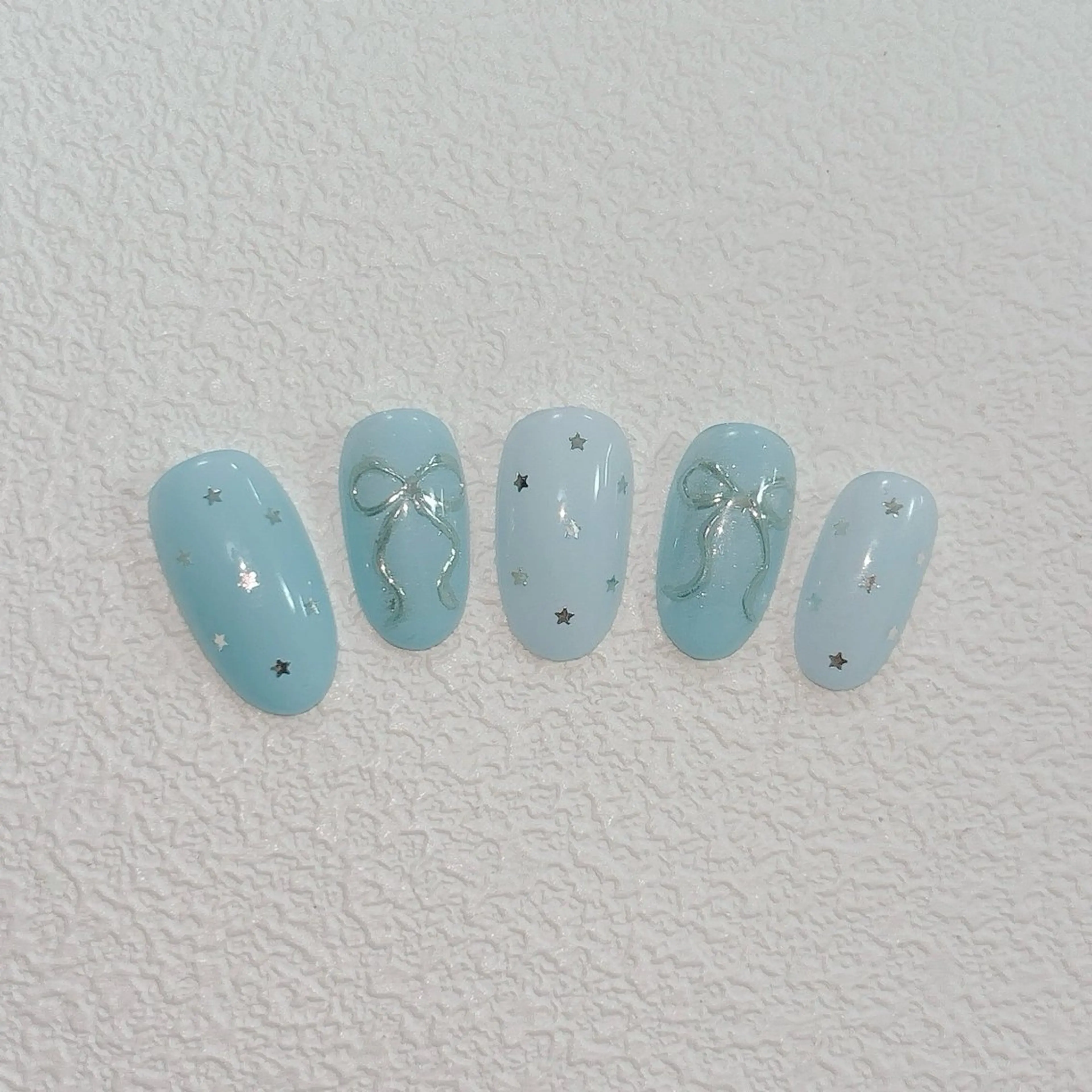 ネイル ハンドネイル アネラ もか.⋆𝜗𝜚のネイルデザイン