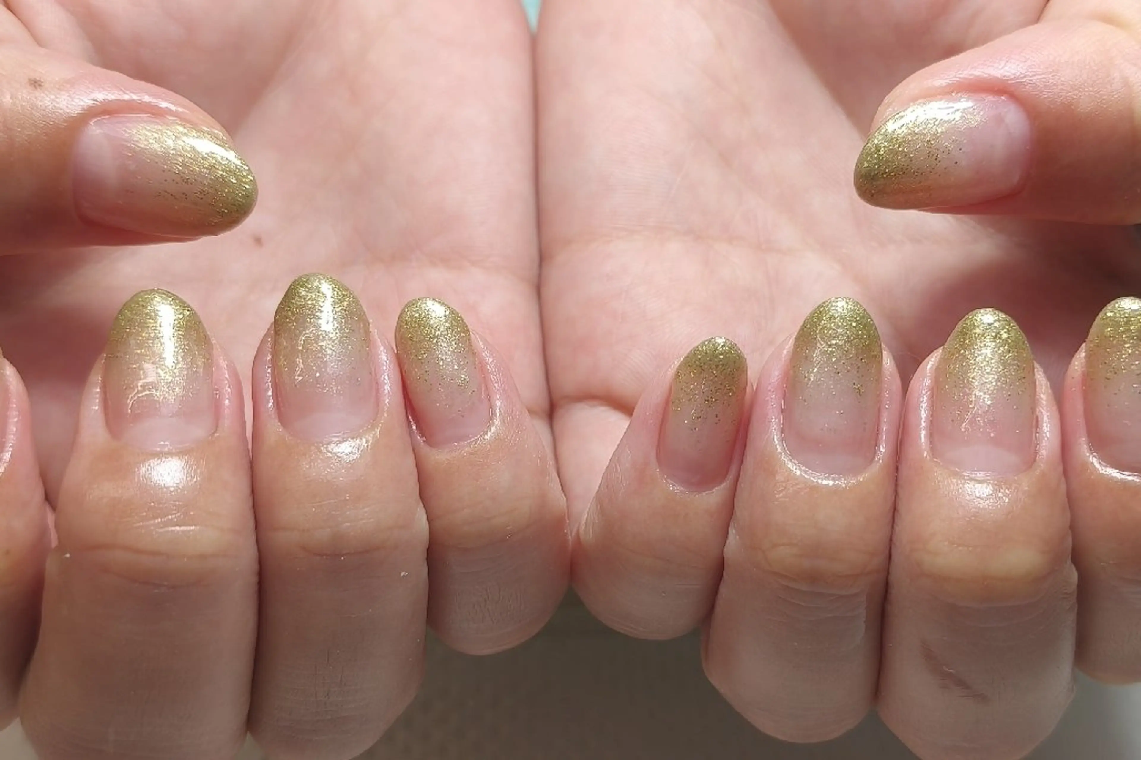 ネイル グラデーション ラメ(グリッター) ラメグラデーション ハンドネイル エ ンのネイルデザイン