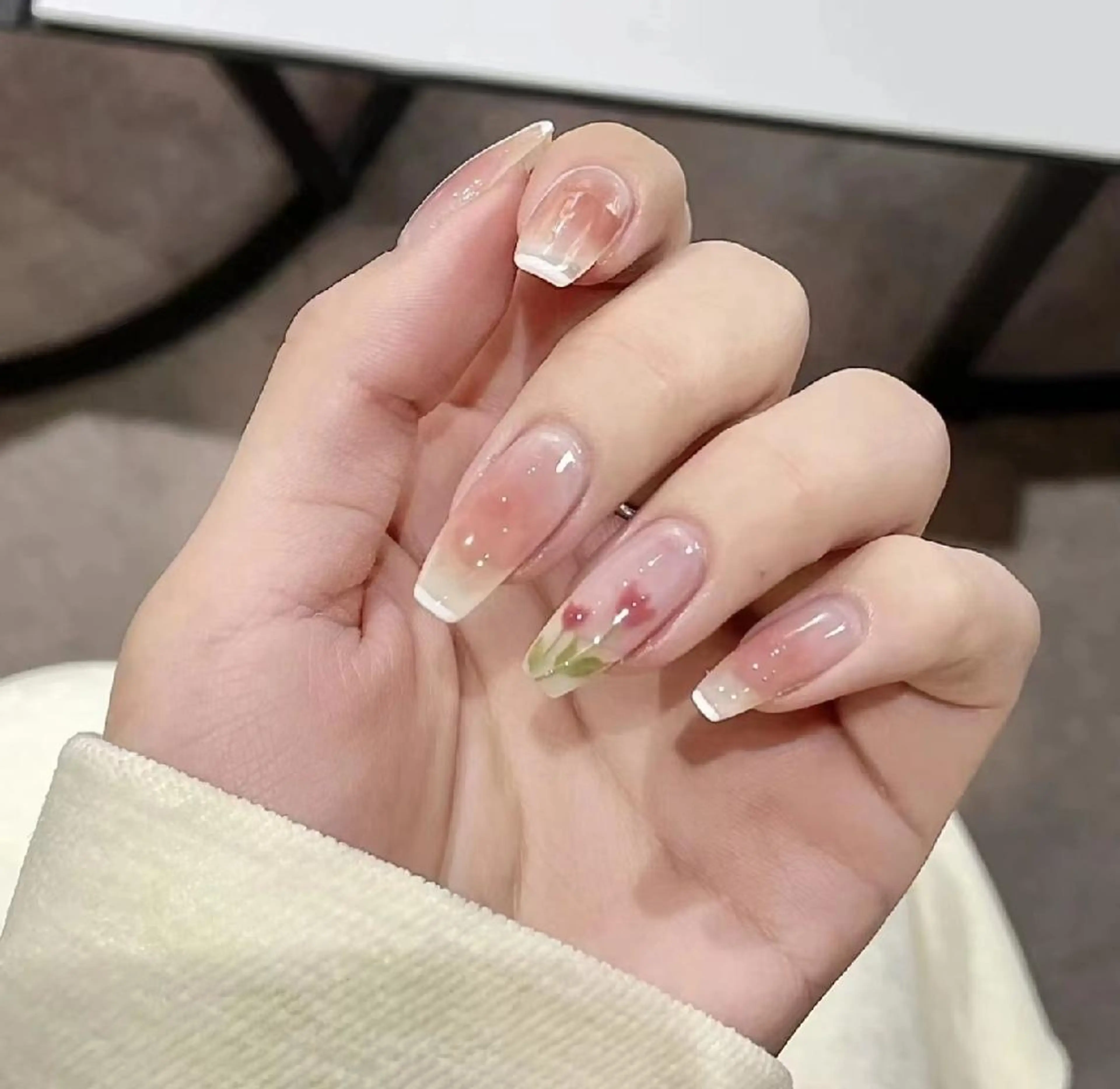 ネイル THE　ONE栄店所属・Theone栄店 川原のネイルデザイン