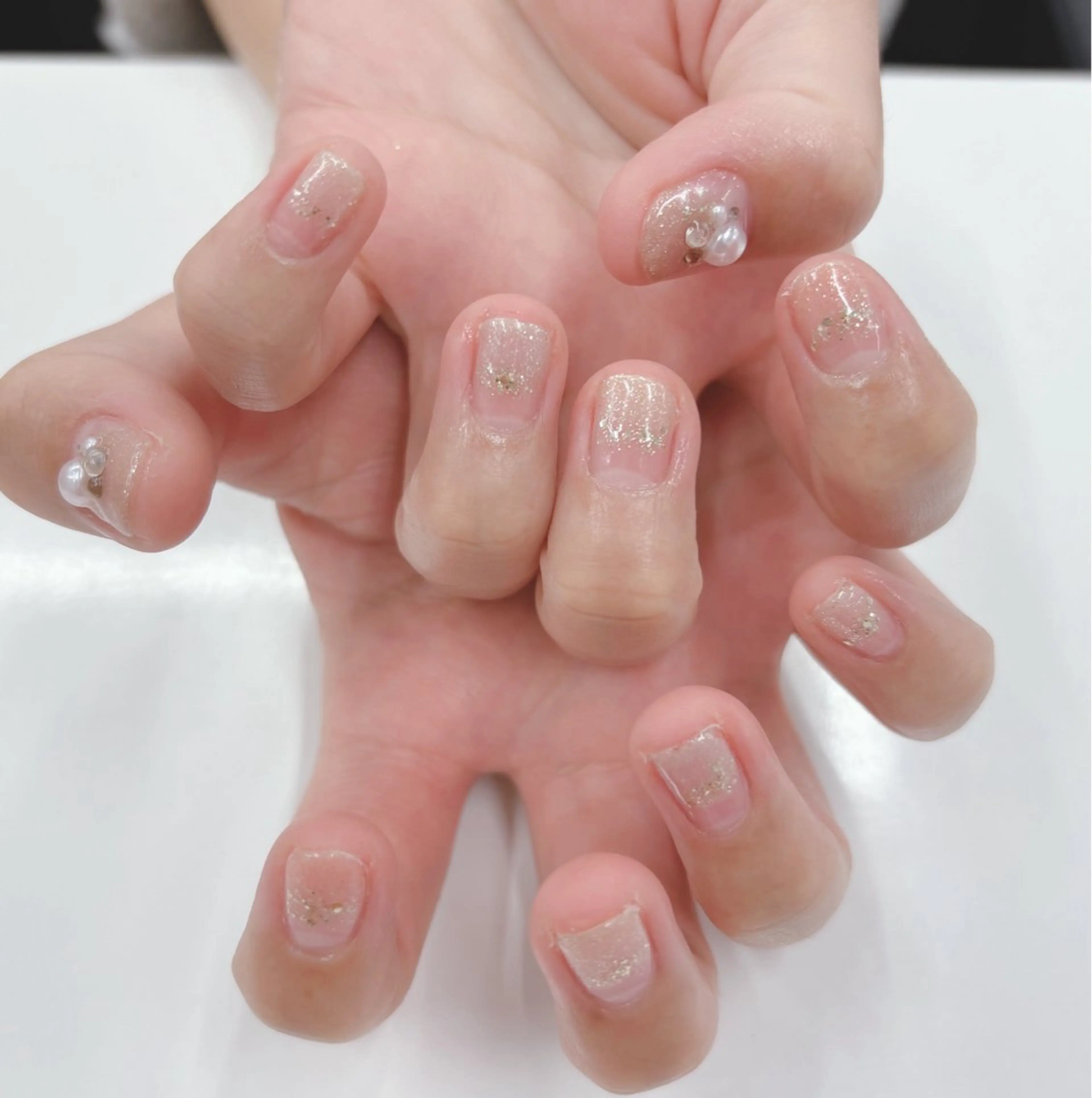 ネイル ジェルネイル グラデーション ラメ(グリッター) ハンドネイル 宮嶋 邦佳のネイルデザイン