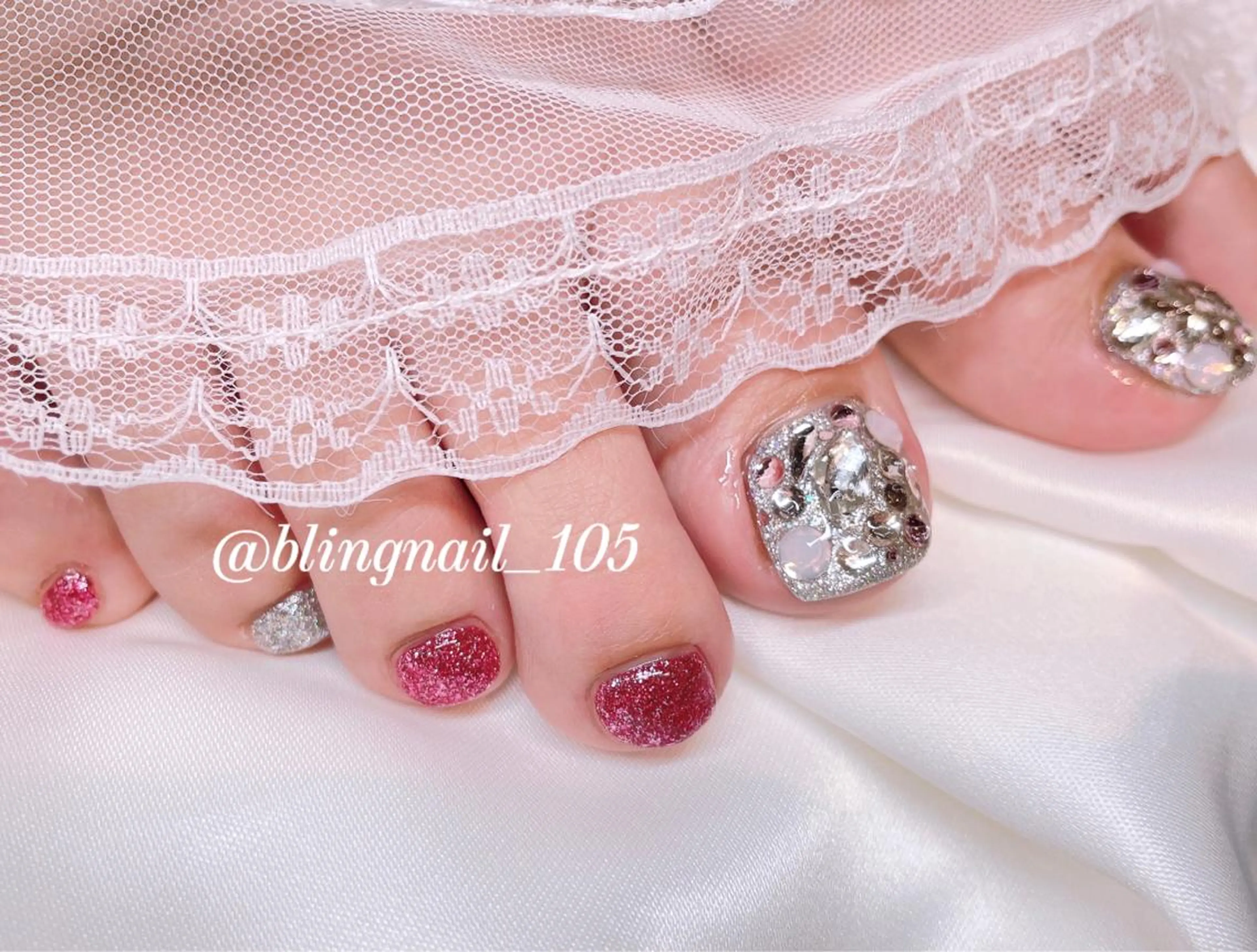 ネイル 23時まで❤︎韓国、 ワンホンネイルのネイルデザイン