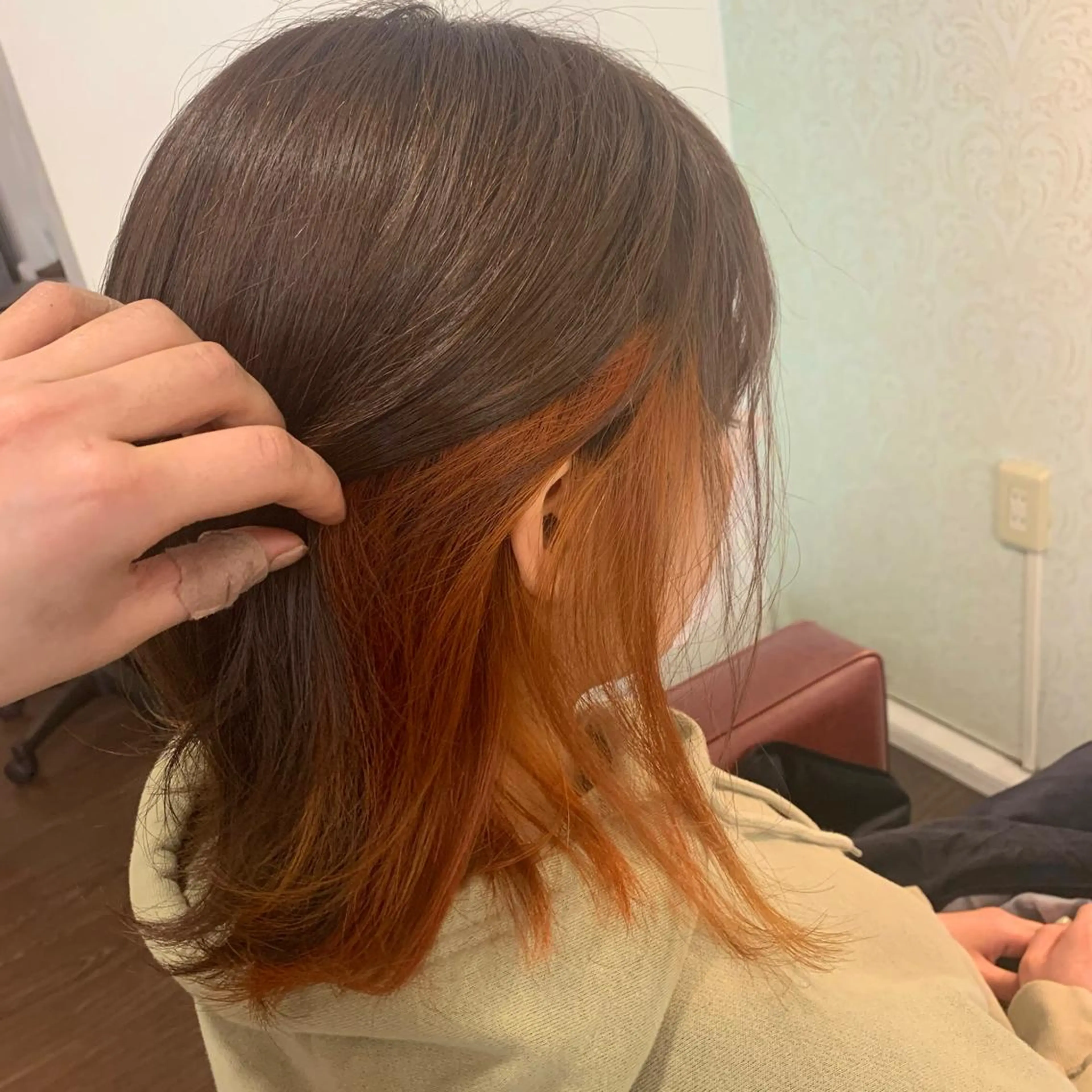 ショート カラー ヘアアレンジ インナーカラー オレンジ ハセガワ セイカのエステ・リラクイメージ
