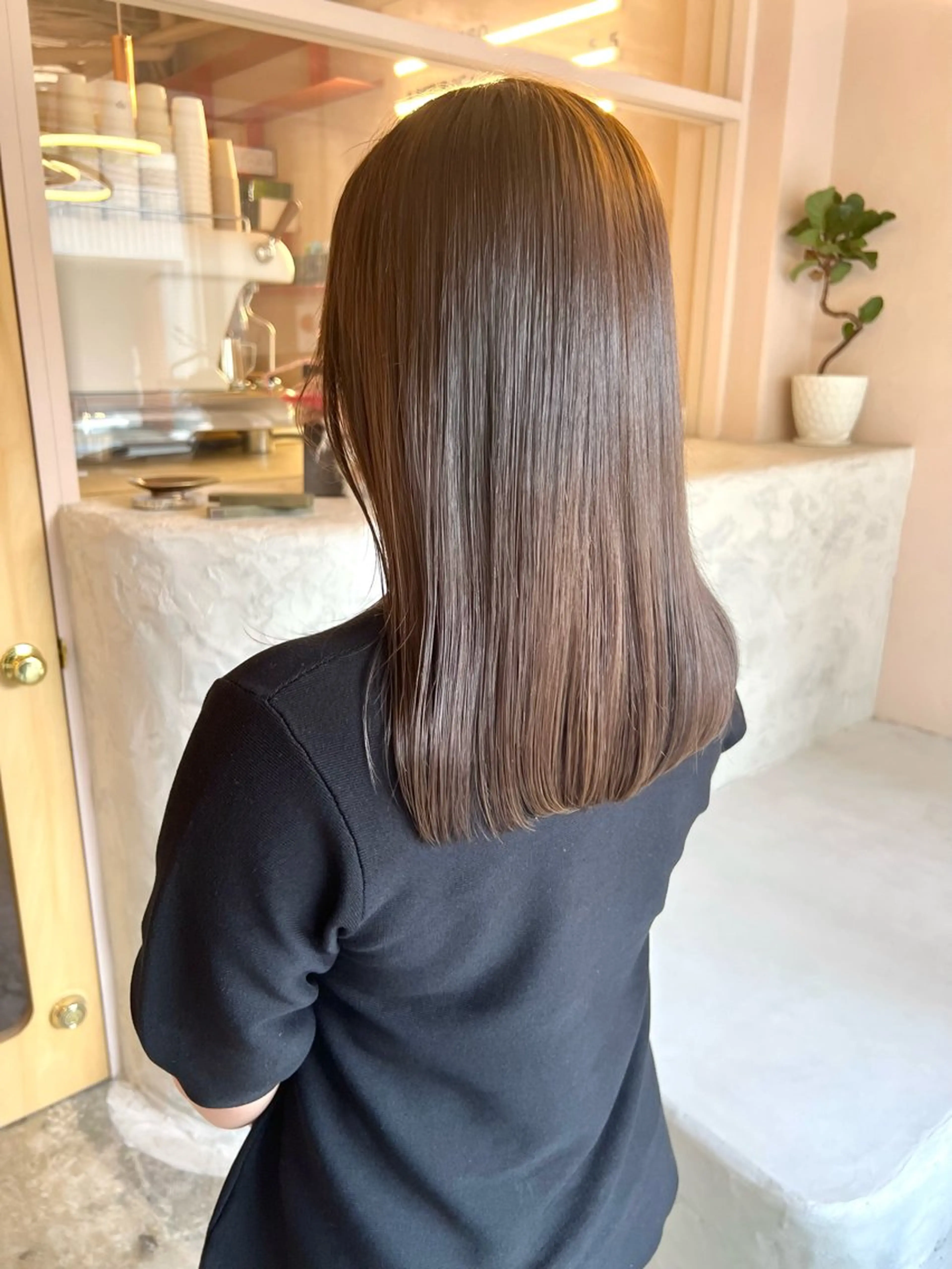 ミディアム 髪質改善 トリートメント カット 縮毛矯正 トリートメント iru所属・透明感，髪質改善の プロ☝🏻前田俊樹✨のヘアスタイル