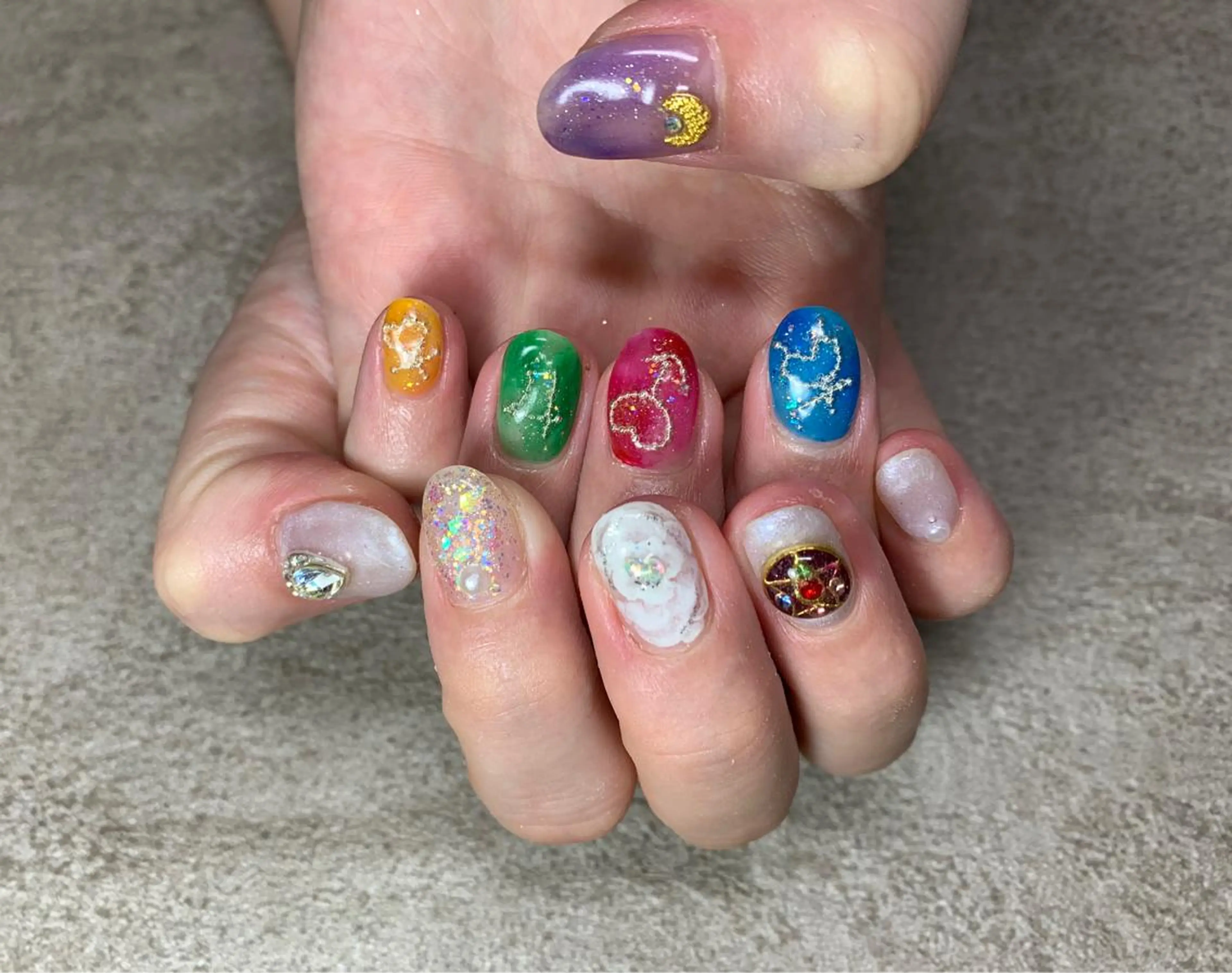 ネイル LAVISH nail salonのネイルデザイン