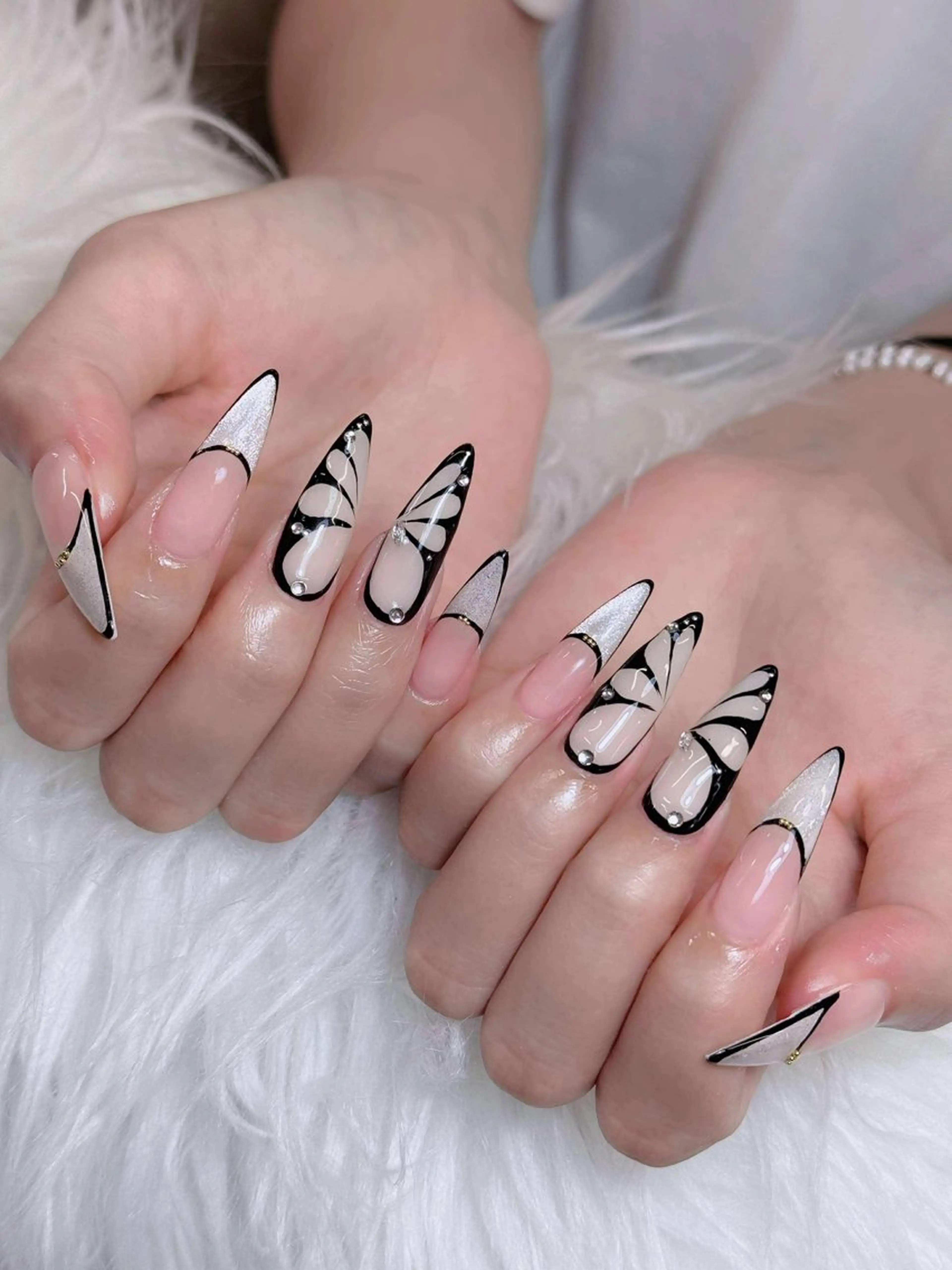 ネイル オーロラネイル チークネイル フットネイル フレンチネイル 韓国ネイル ハンドネイル Lumi Nailのネイルデザイン