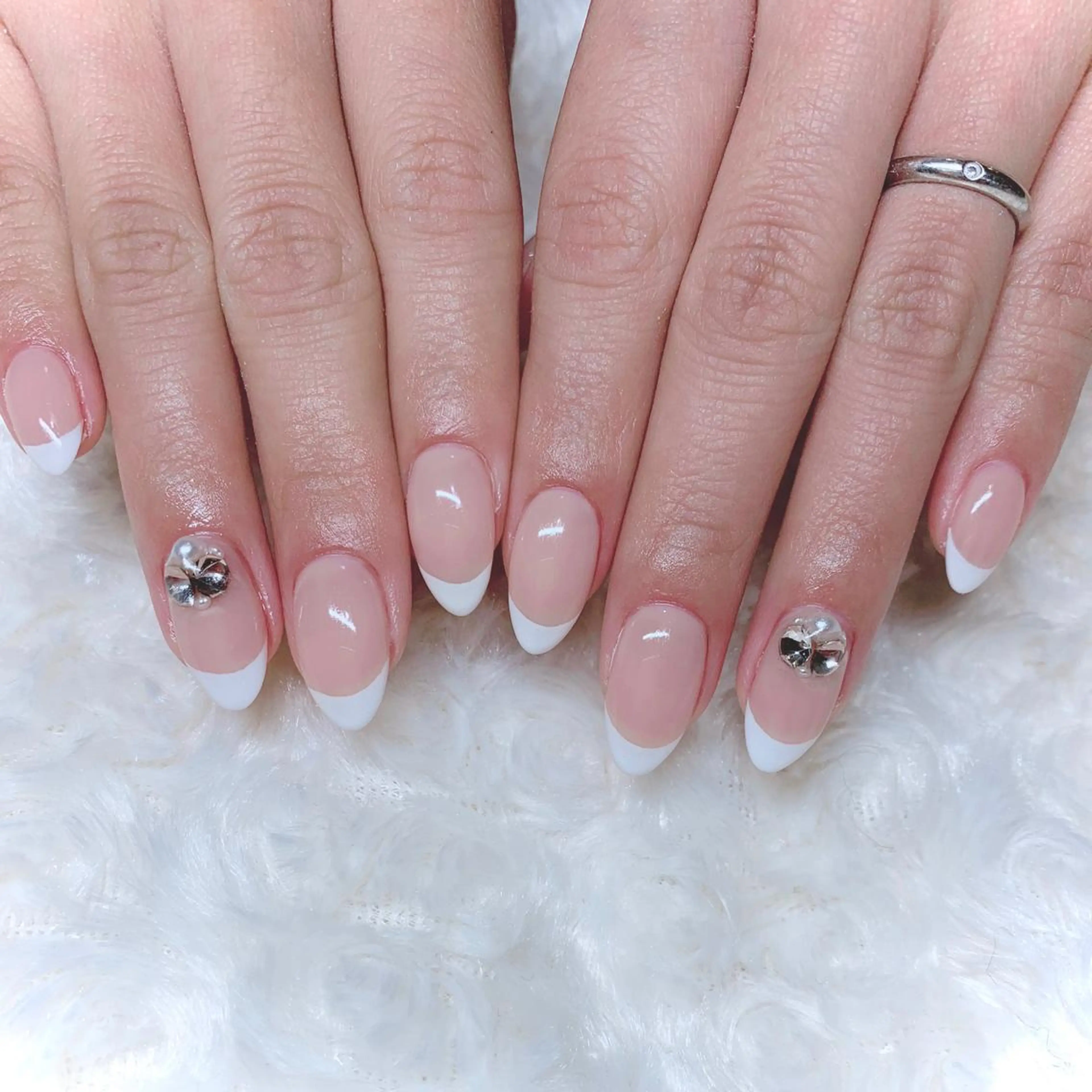 カラー ネイル クリアネイル フレンチネイル ハンドネイル Cozy_ ilumのネイルデザイン