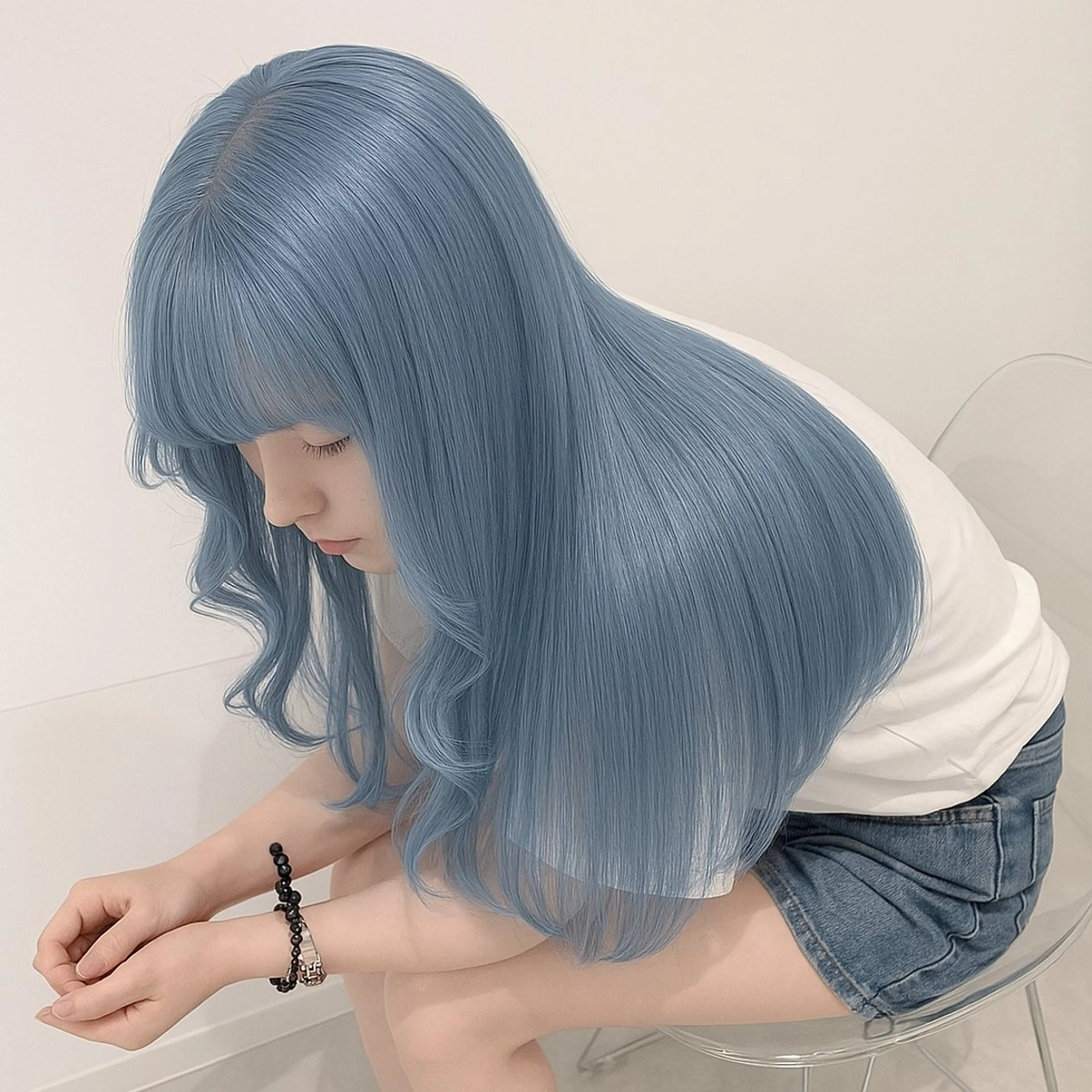 セミロング カラー ヘアアレンジ 🩵ダメージレス艶感 ハイトーン🩷のヘアスタイル