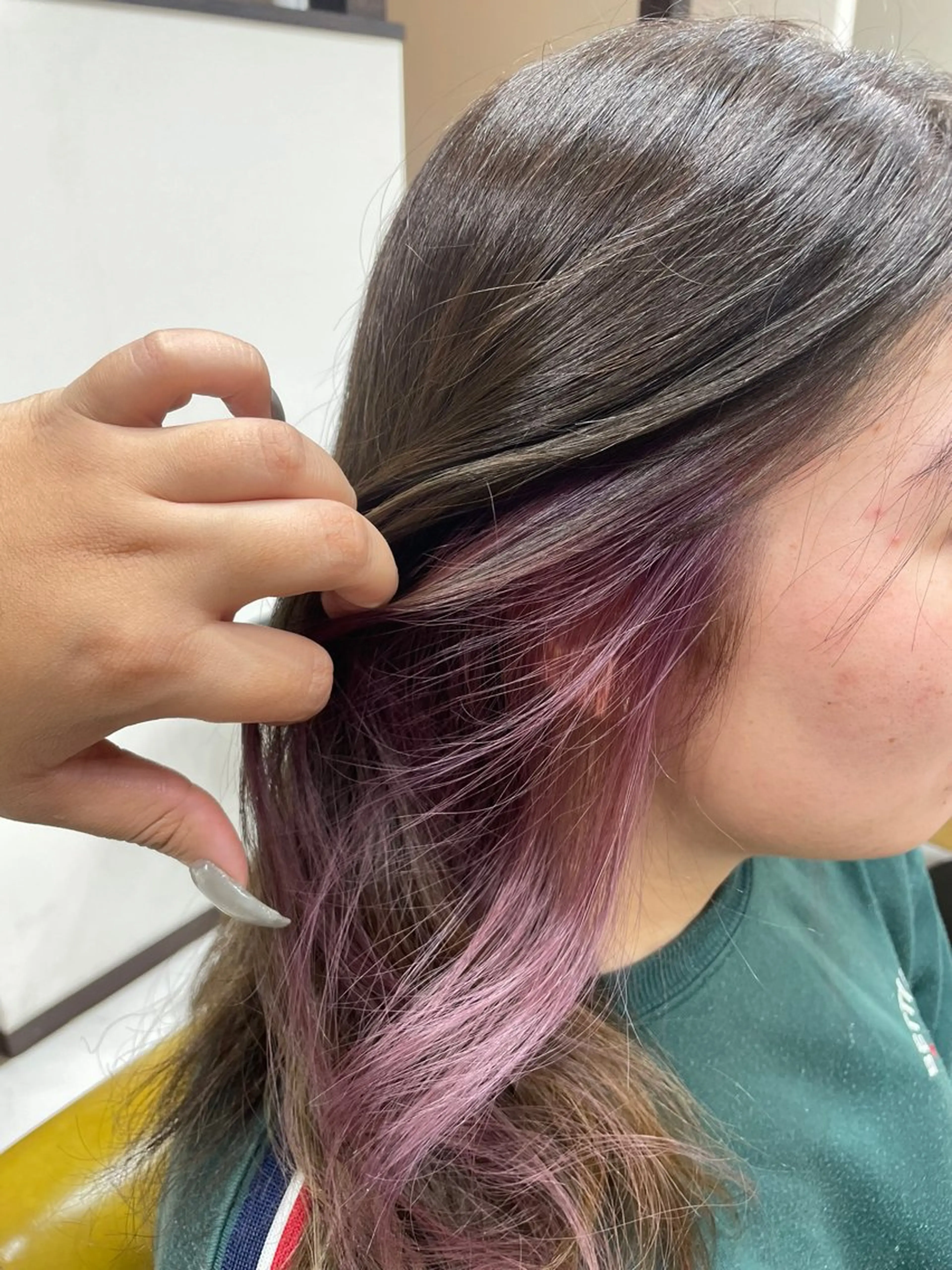 セミロング カラー 大内 カオリのヘアスタイル