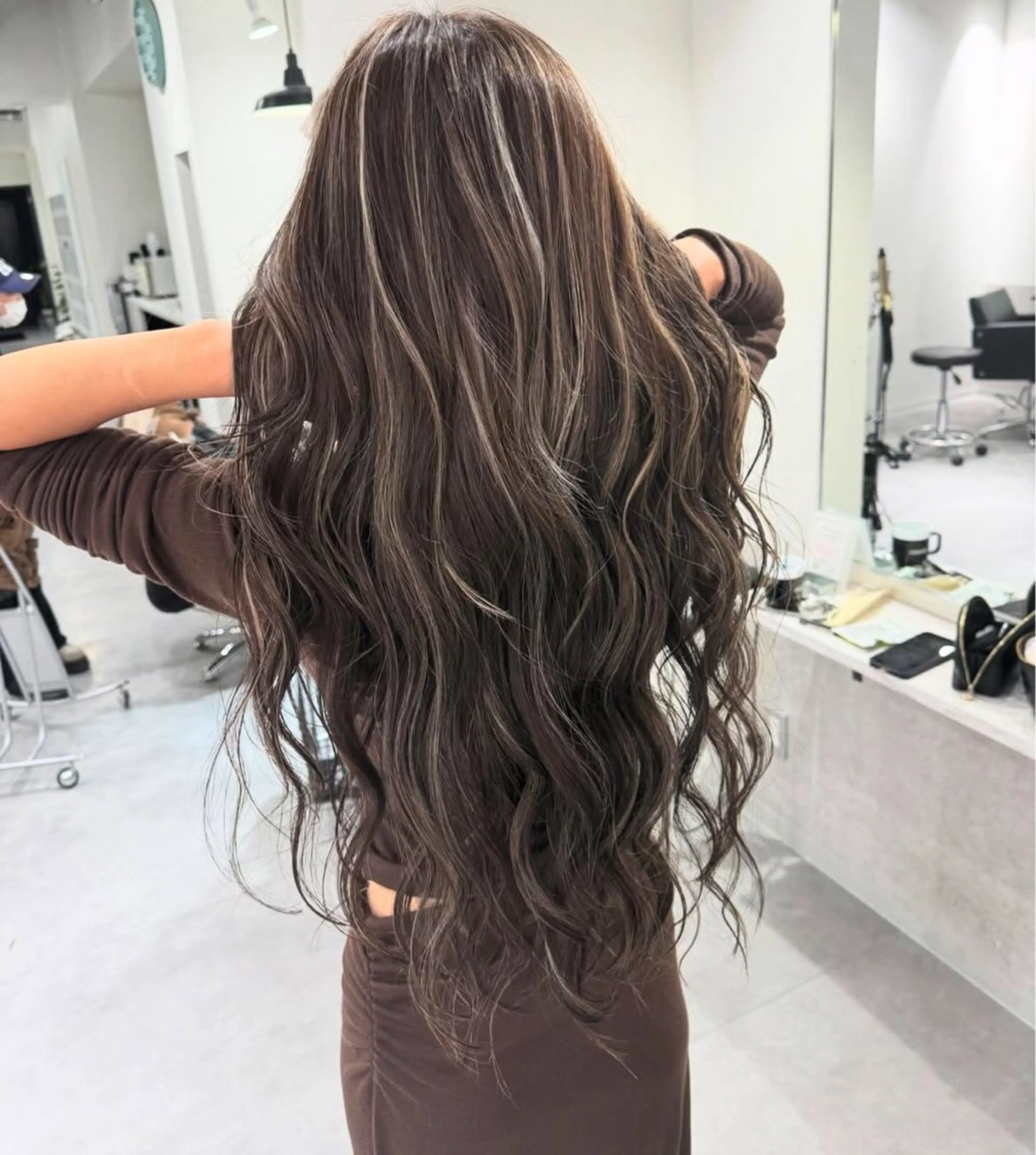 カラー ハイライトカラー ヘアカラー YUDAIブリーチ• カラー/心斎橋•難波のヘアスタイル