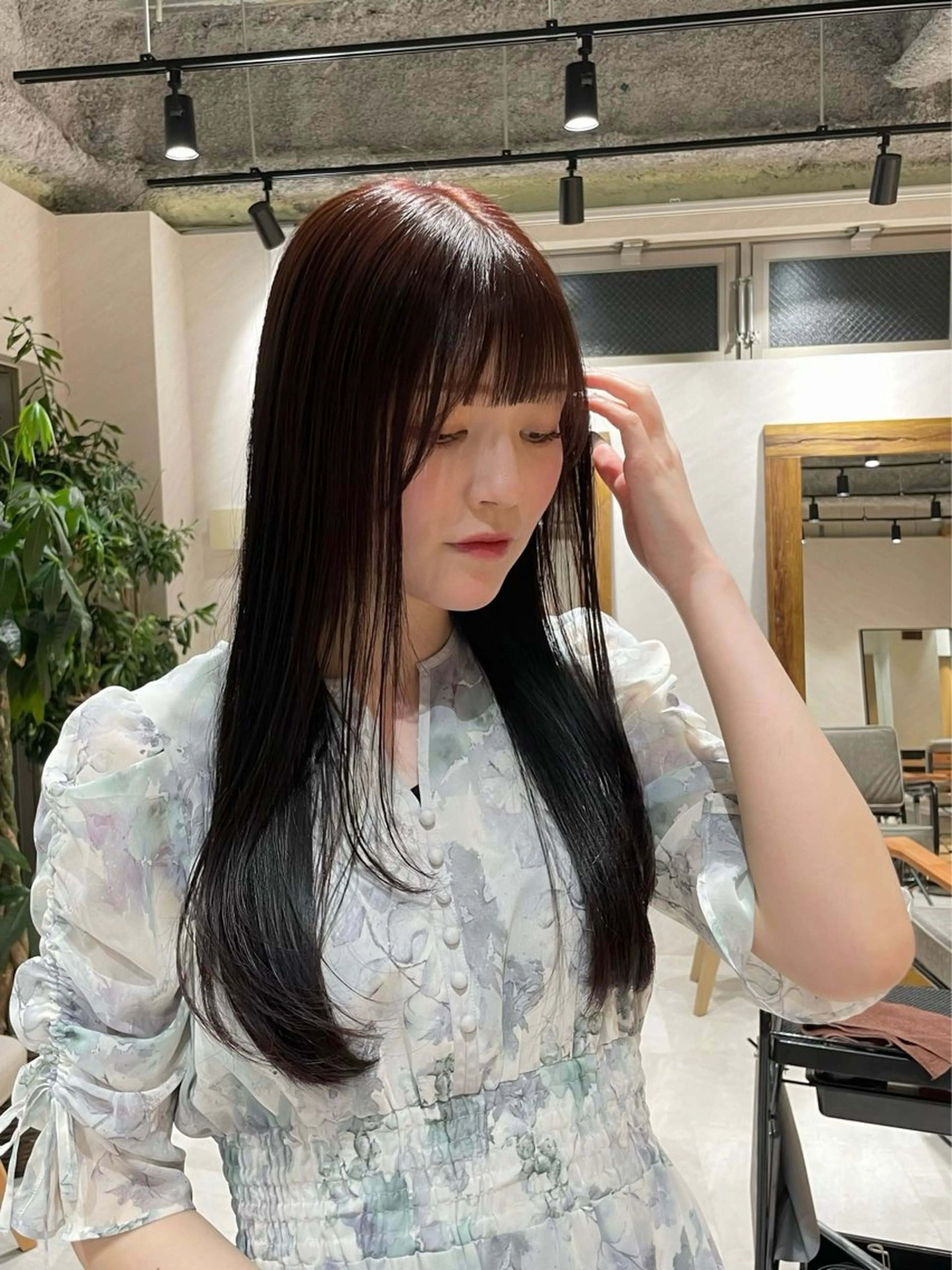 ロング カラー カット ヘアカラー トリートメント 🍐透明感カラー🍐 レイヤーカットのヘアスタイル