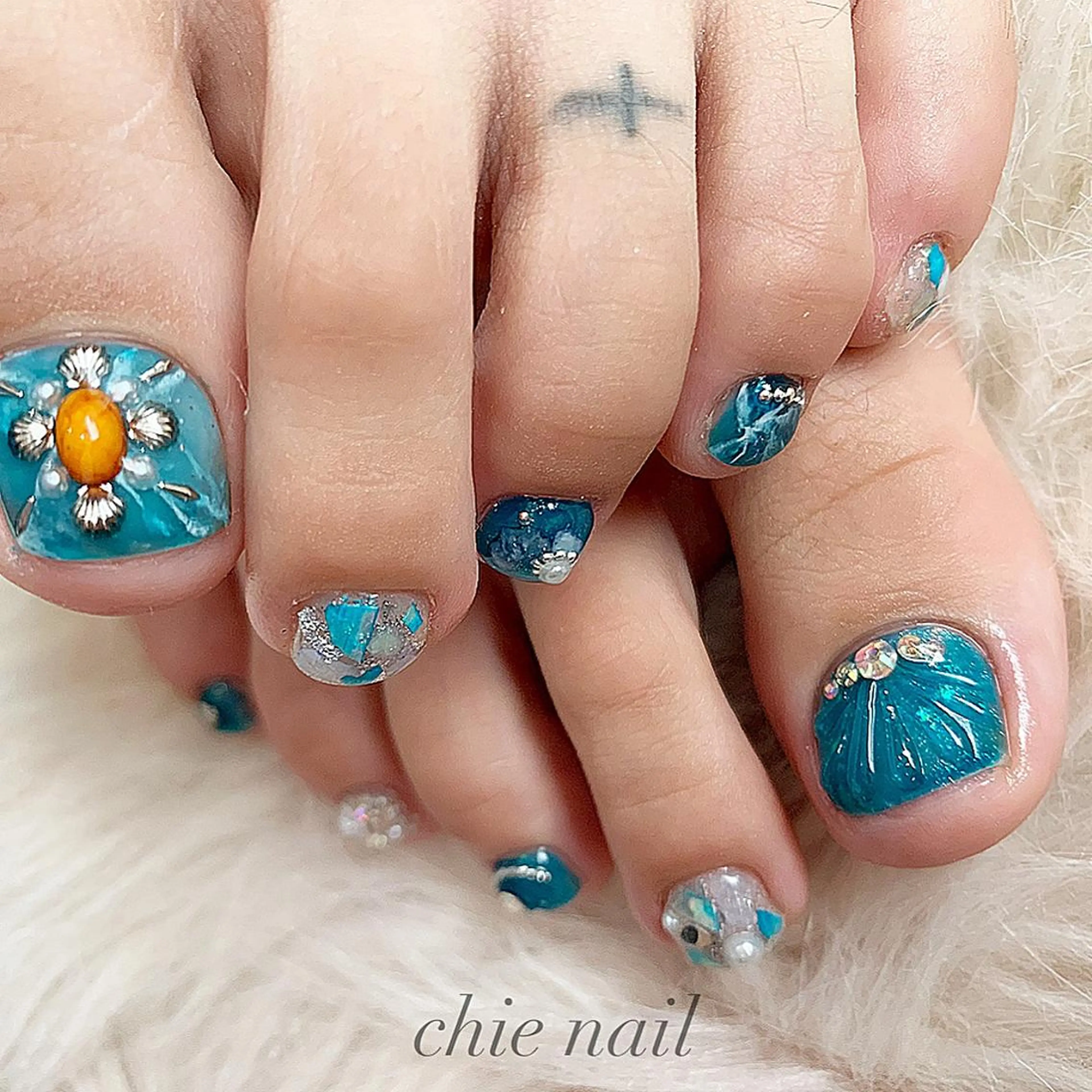 ネイル 森ノ宮❤︎ chieのネイルデザイン