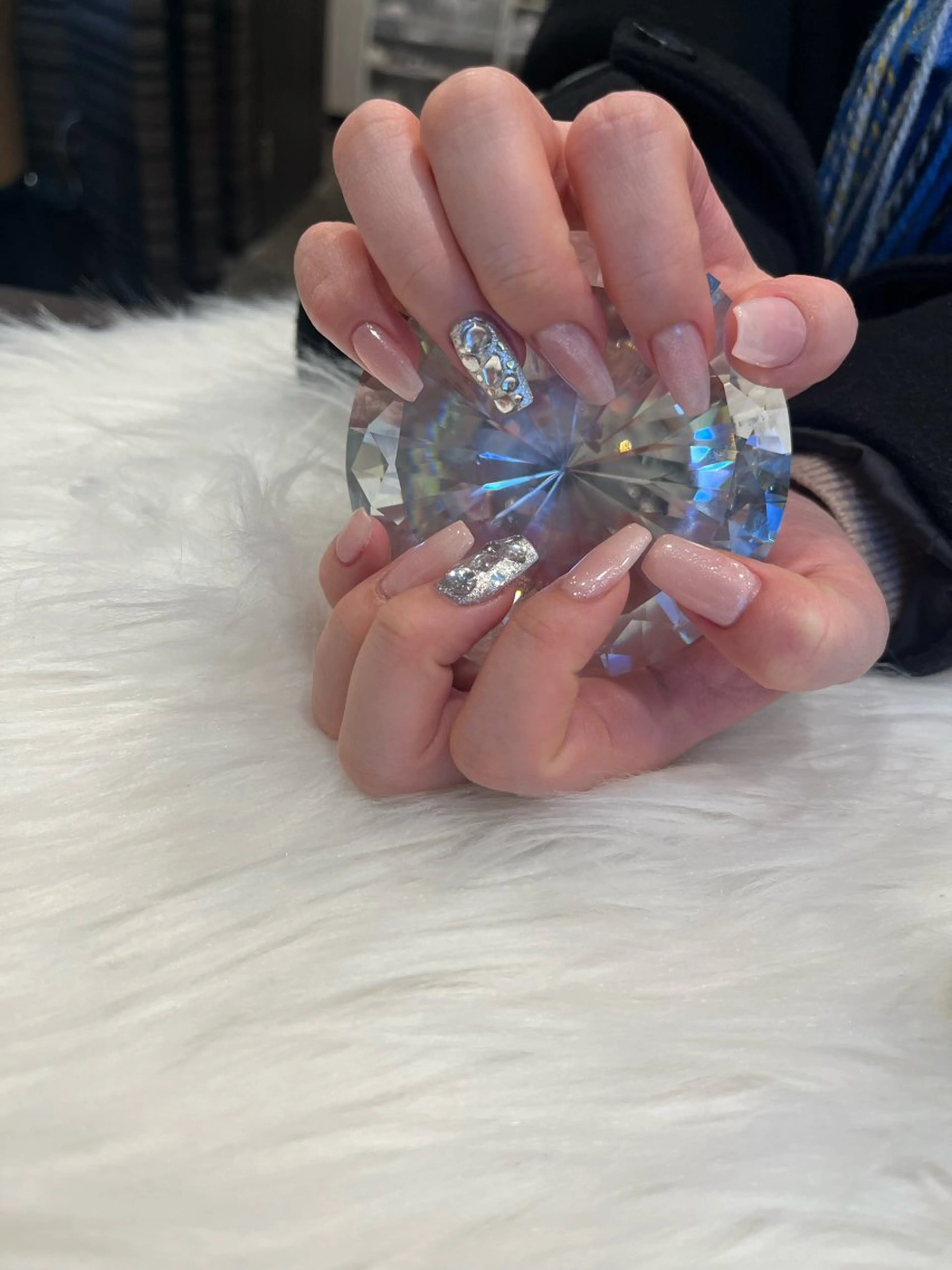 ネイル キラキラネイル シンプルネイル Nobody_ Ayanaのネイルデザイン