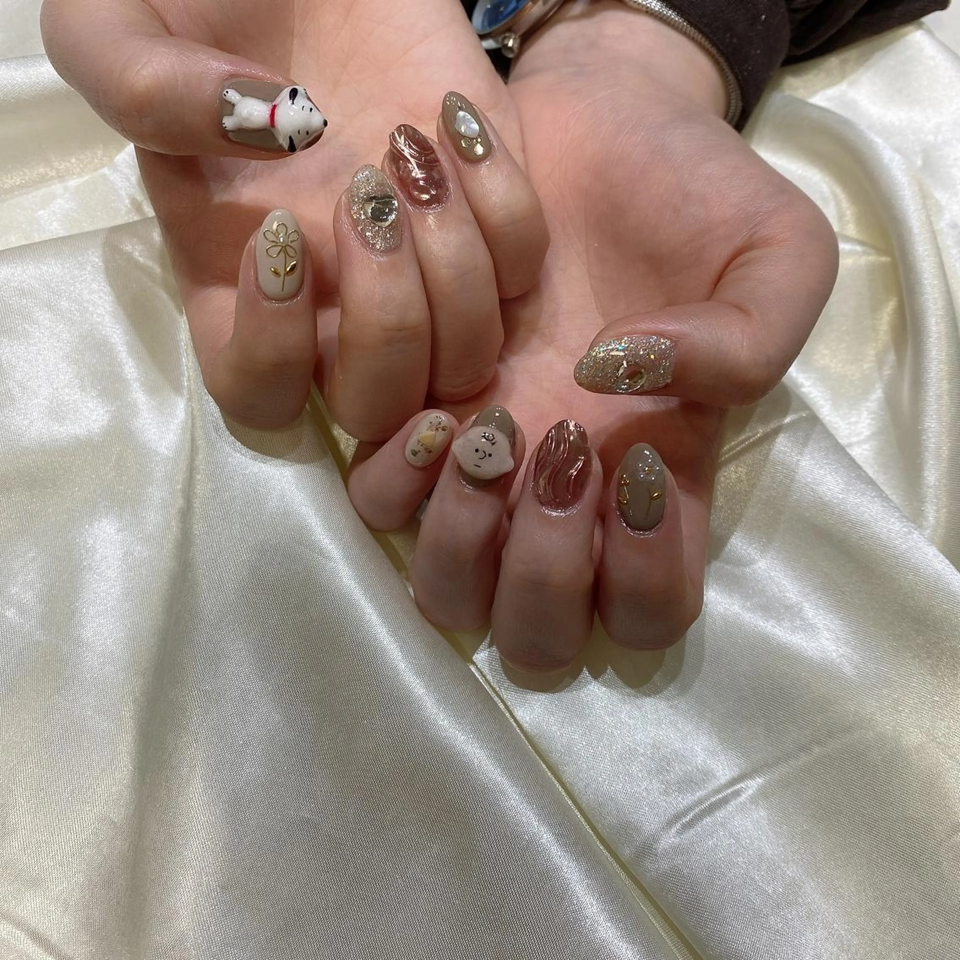 ネイル ハンドネイル 西岡 杏のネイルデザイン