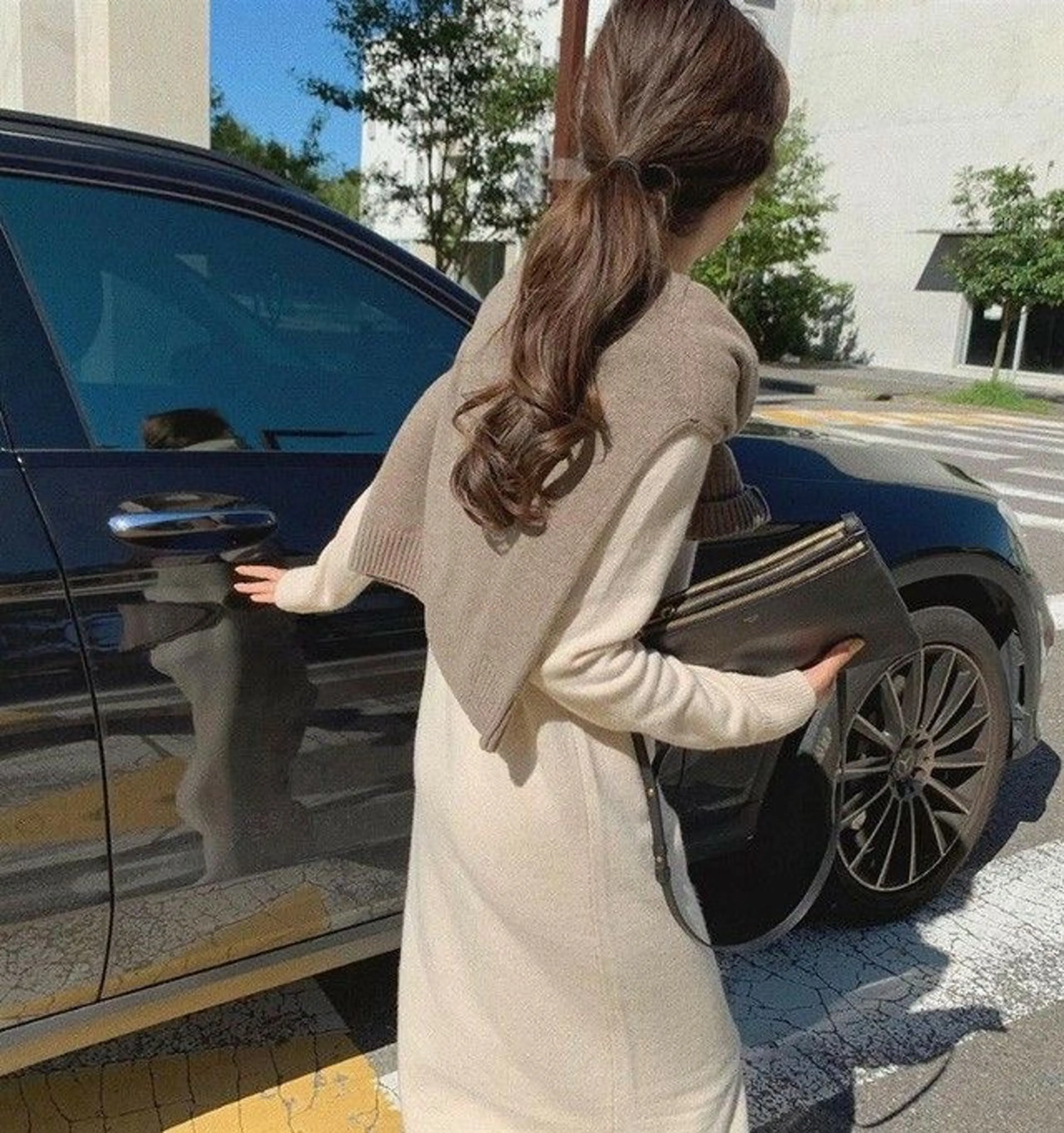 セミロング カラー ヘアアレンジ ブラウンカラー カット ヘアカラー レイヤー透明感カラー AIKAのヘアスタイル