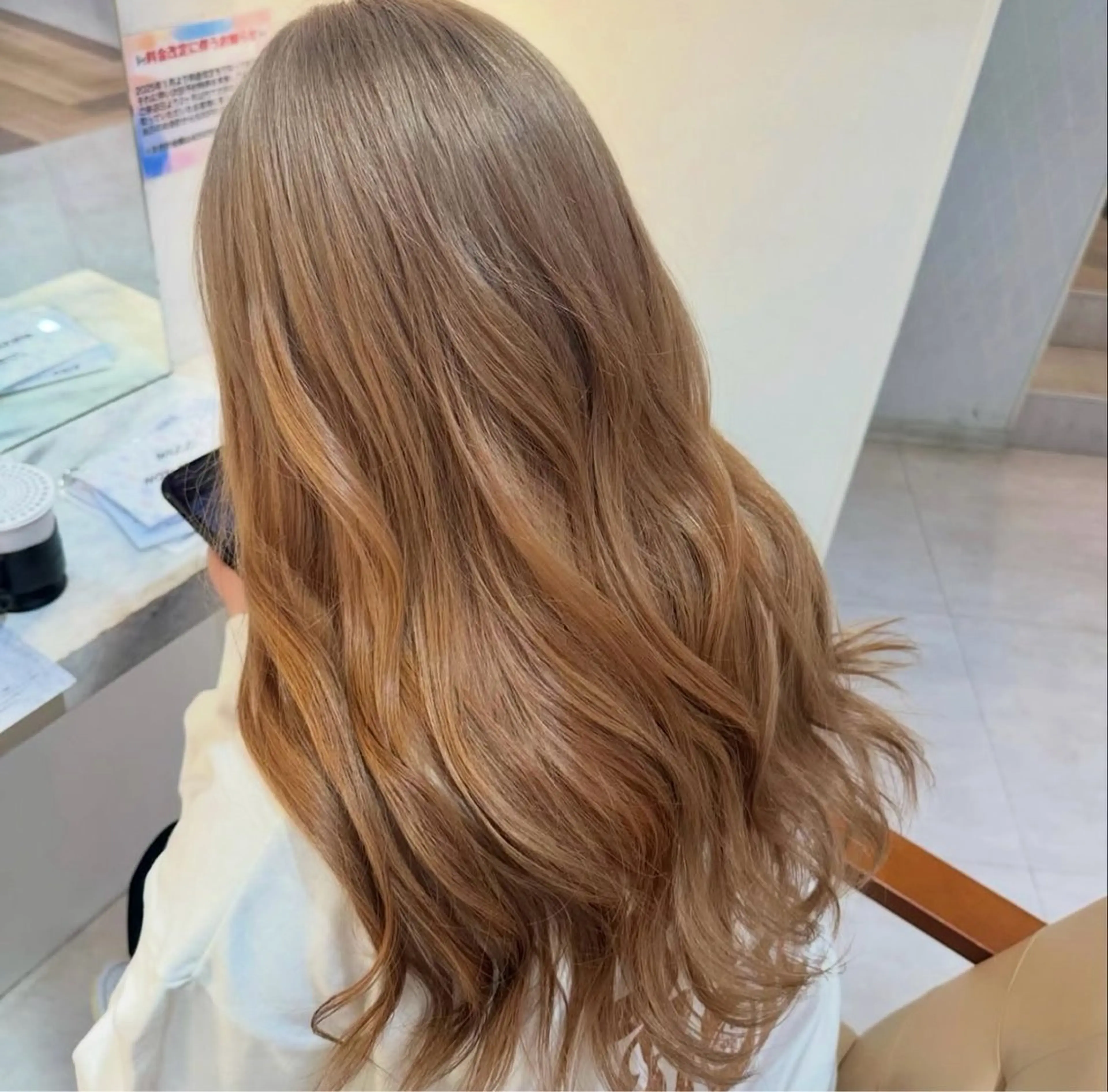 ロング カラー ヘアカラー 新庄 雪乃のヘアスタイル