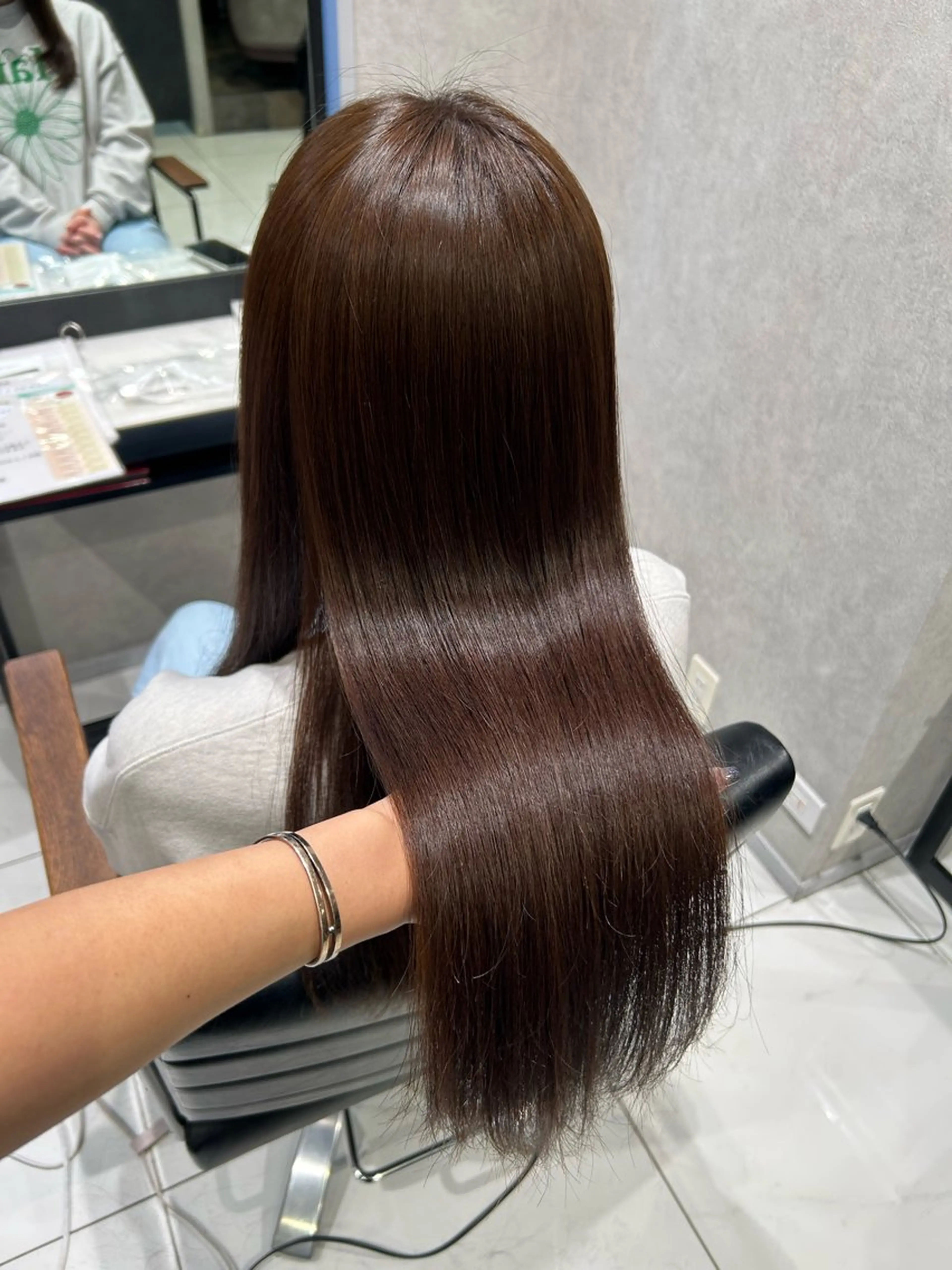 カラー 透明感カラー カット ヘアカラー トリートメント 透明感カラー💙 束感マツエク🪼海月のヘアスタイル