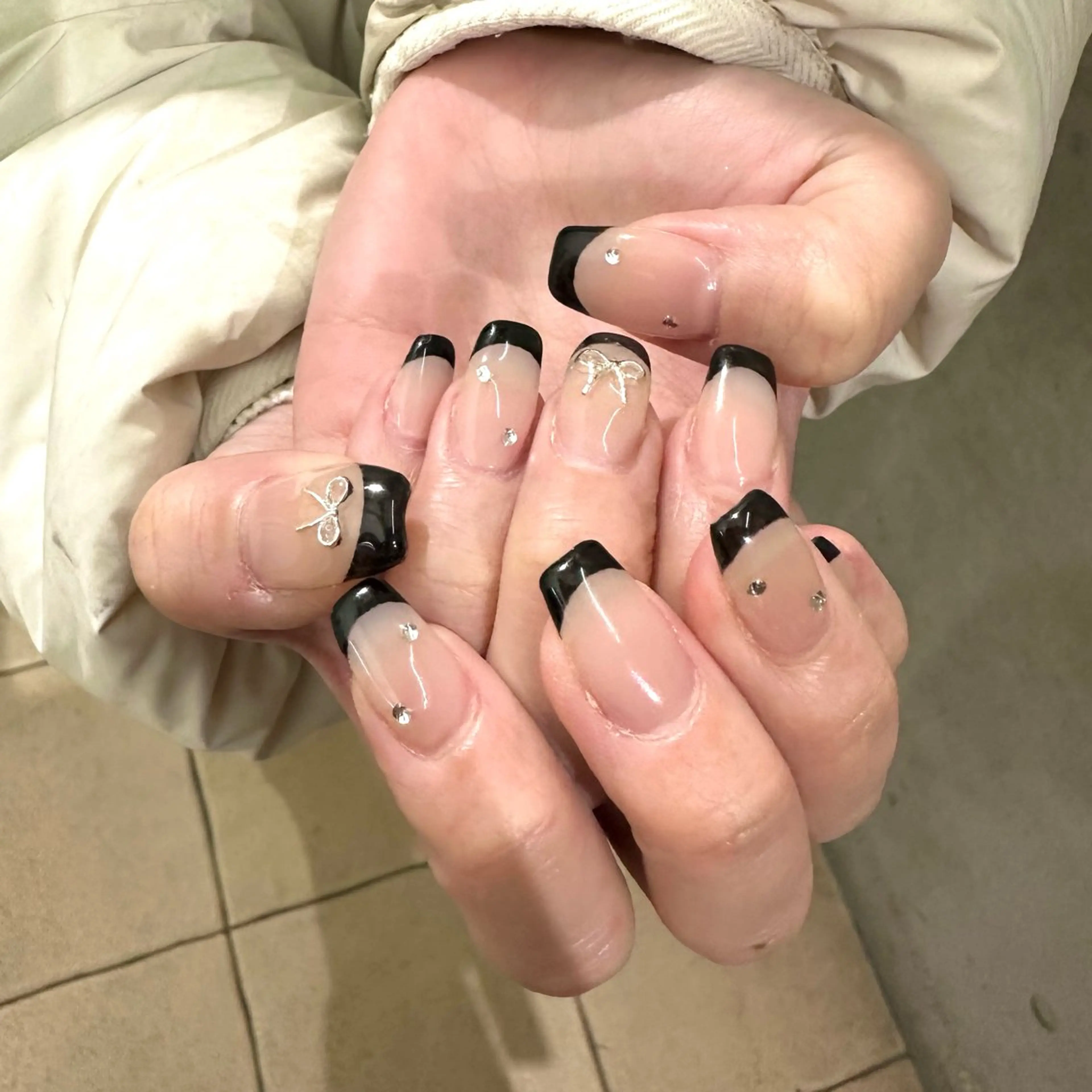 ネイル フレンチネイル MARIE NAILS 大阪梅田店所属・藤原 舞衣のネイルデザイン