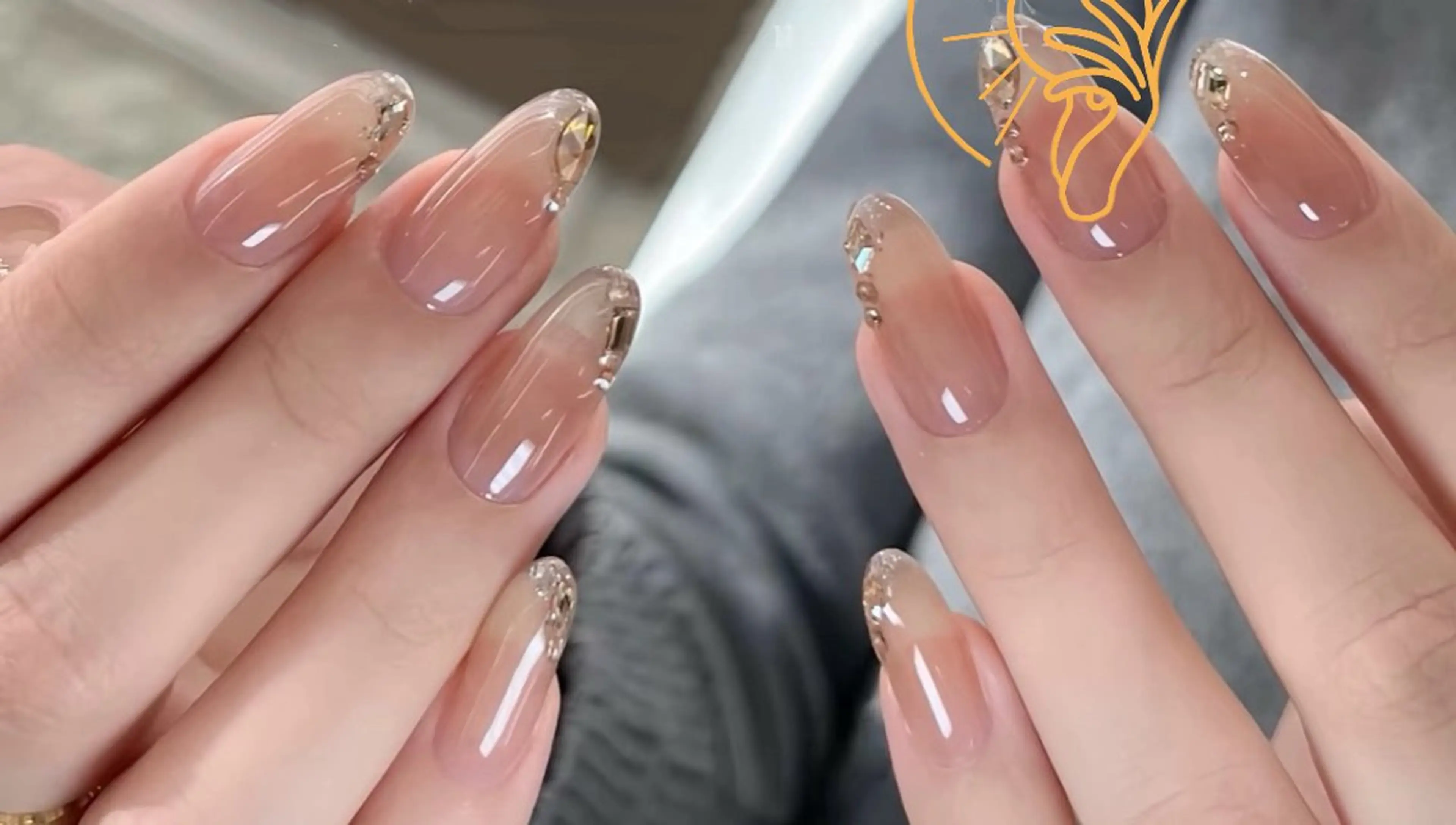 ネイル チークネイル 長さ出し フラワーネイル フレンチネイル ガーリー sun nail池袋 モデル募集のネイルデザイン