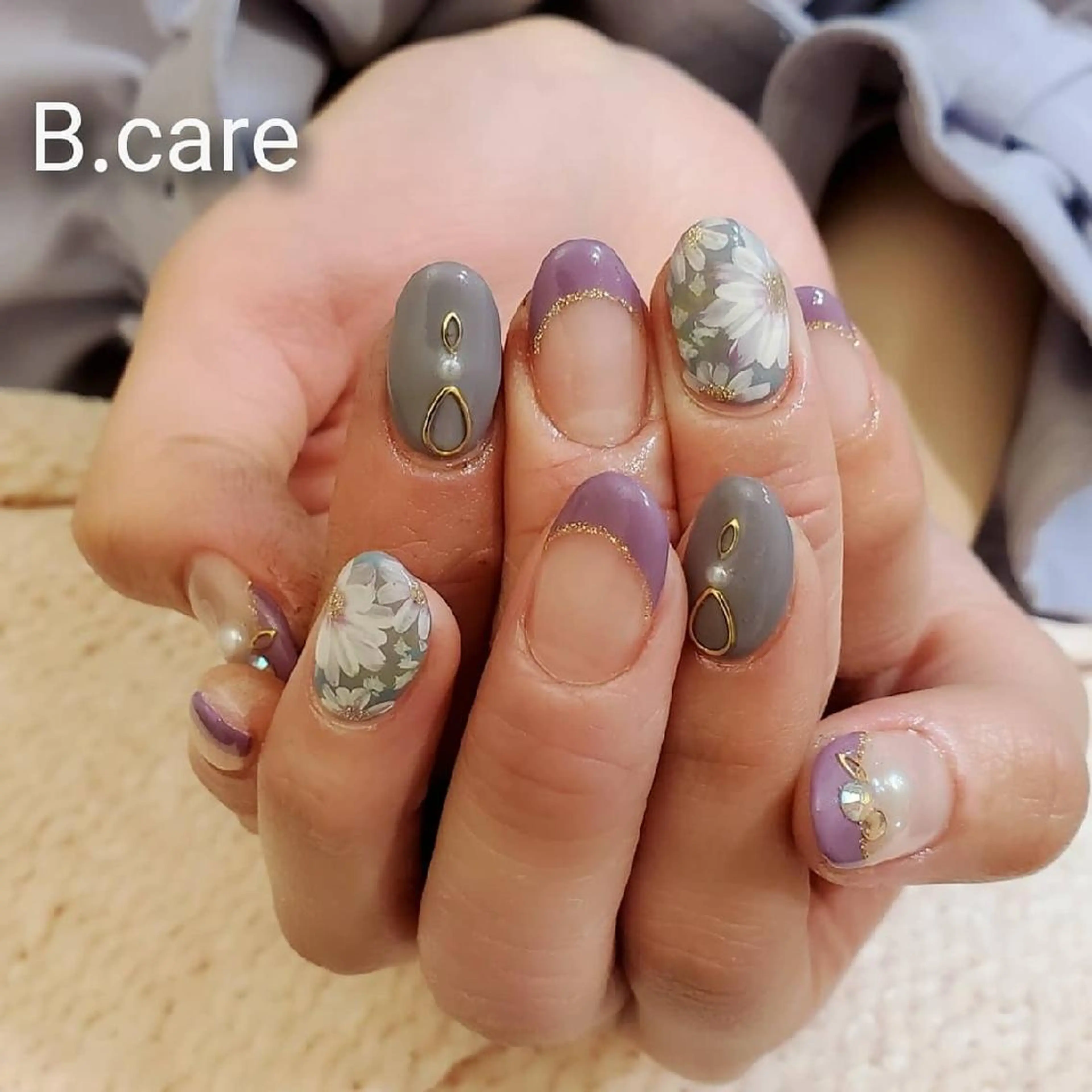 ネイル B.care自由ヶ丘所属・早坂  のネイルデザイン