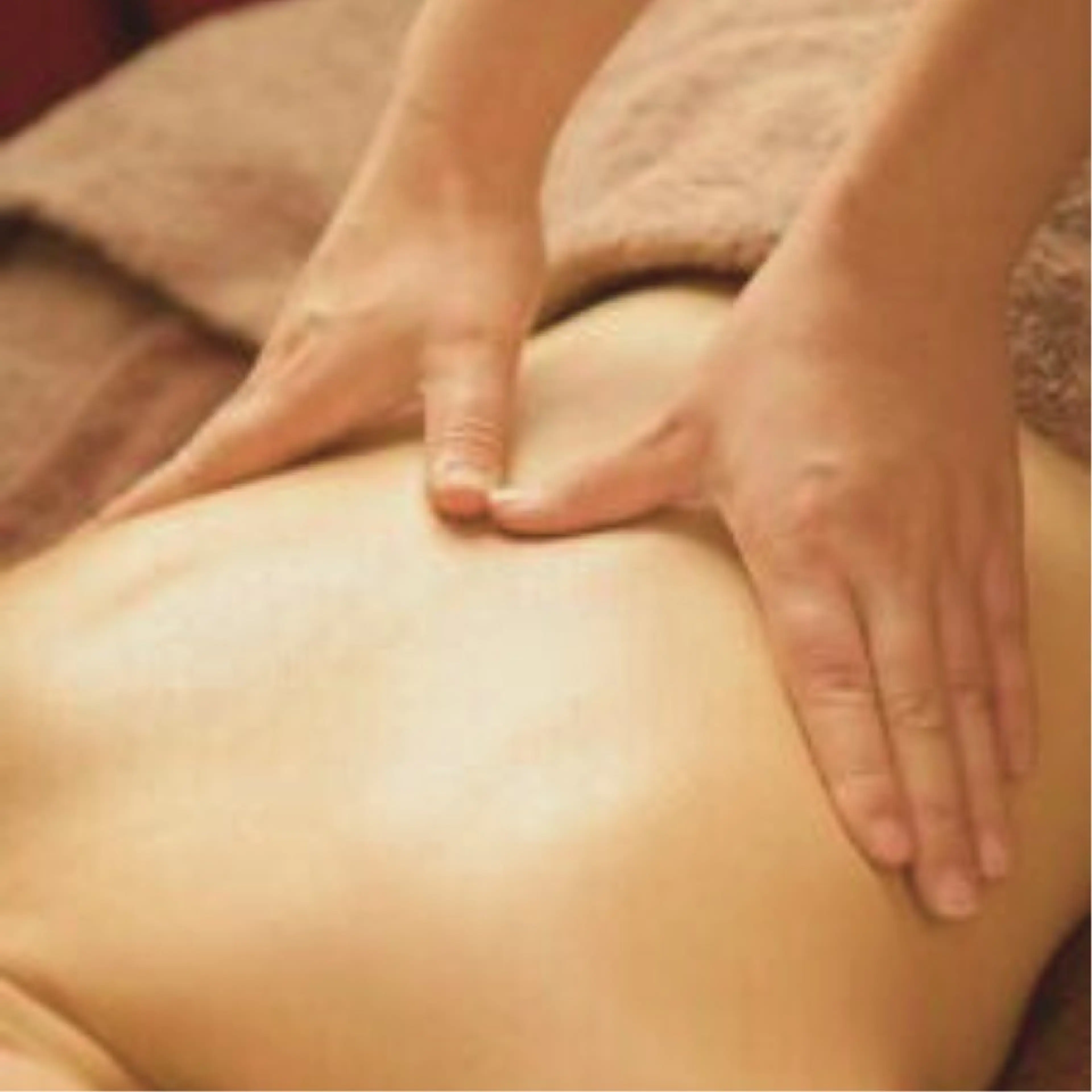 寝ても寝ても疲れが取れないスッキリ起きれない…そんなあなたへ！ぽかぽかジェルで冷えた身体を温めほぐす血巡りリンパ60分の写真