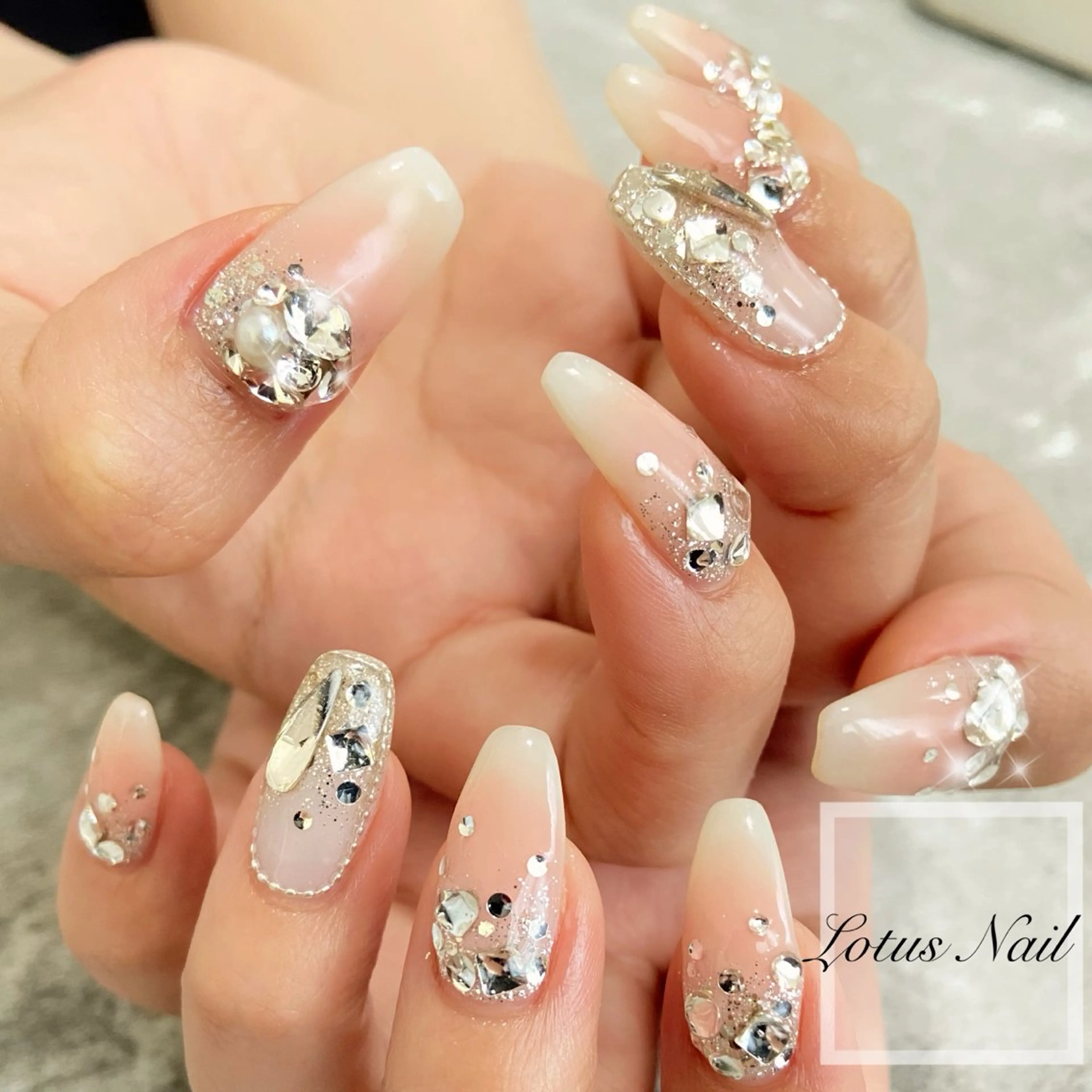 ネイル Lotus Nailのネイルデザイン
