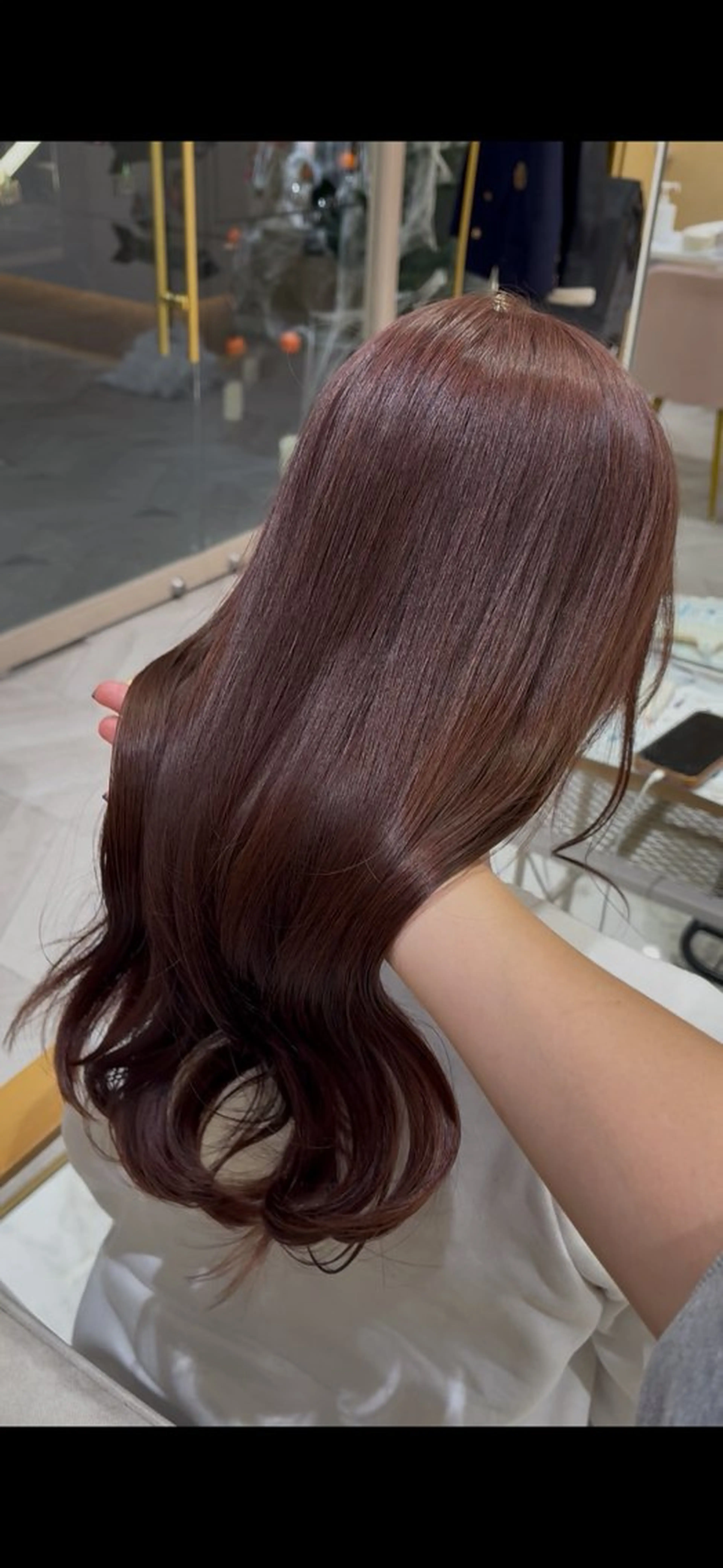 ロング ヘアカラー yurika🎀 透明感カラーのヘアスタイル