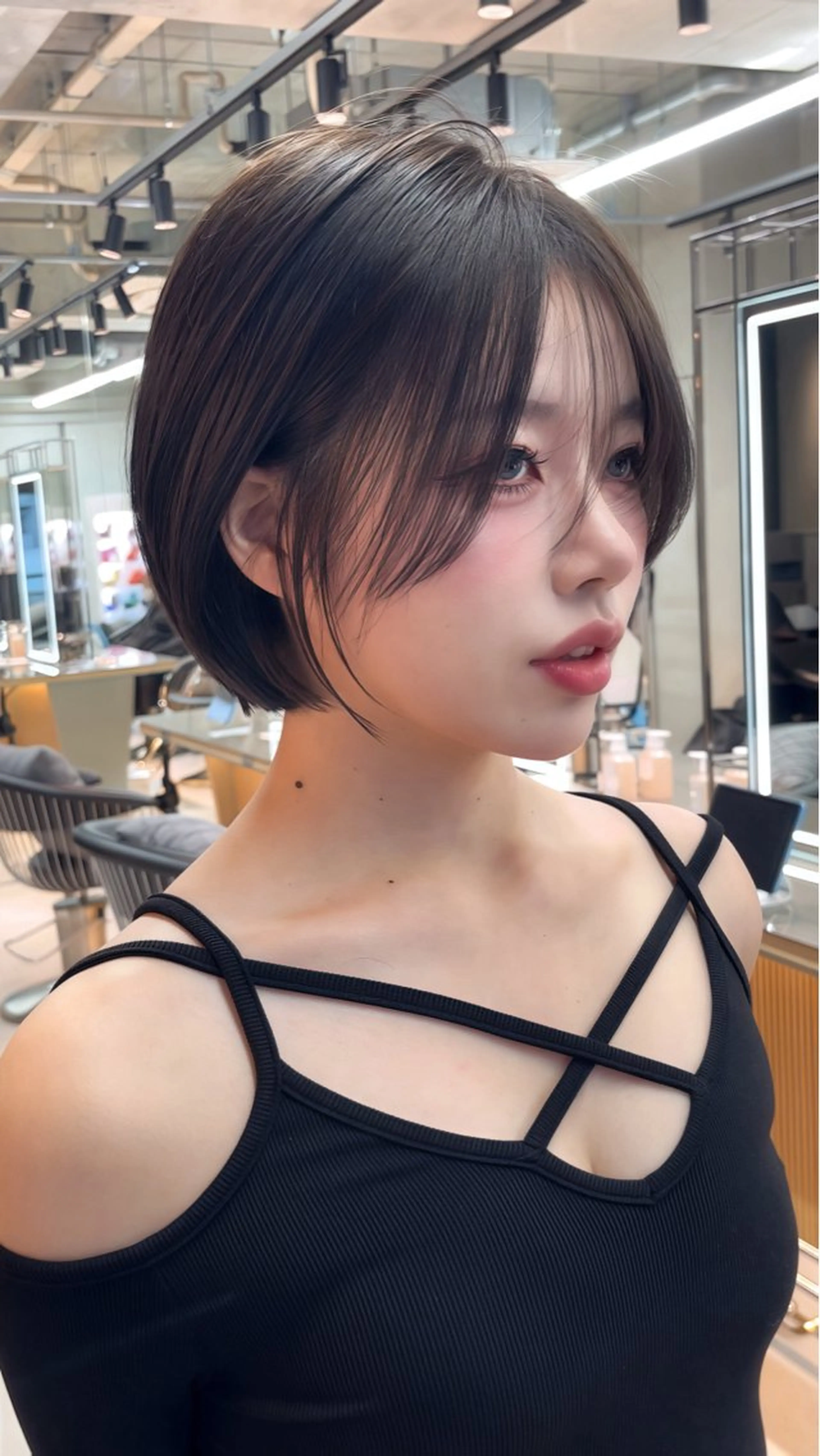 ショート カラー 木元 瑛✂︎ボブのヘアスタイル