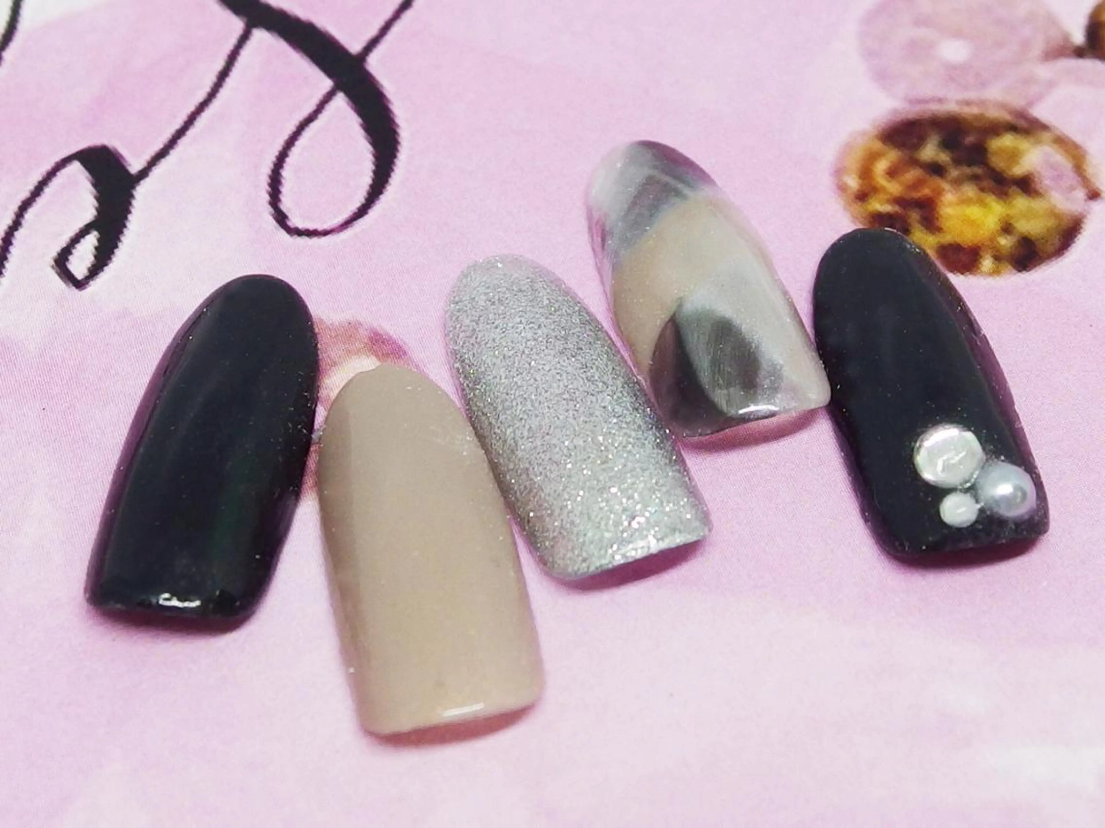 ネイル ティーエヌ 金山駅東口店のネイルデザイン