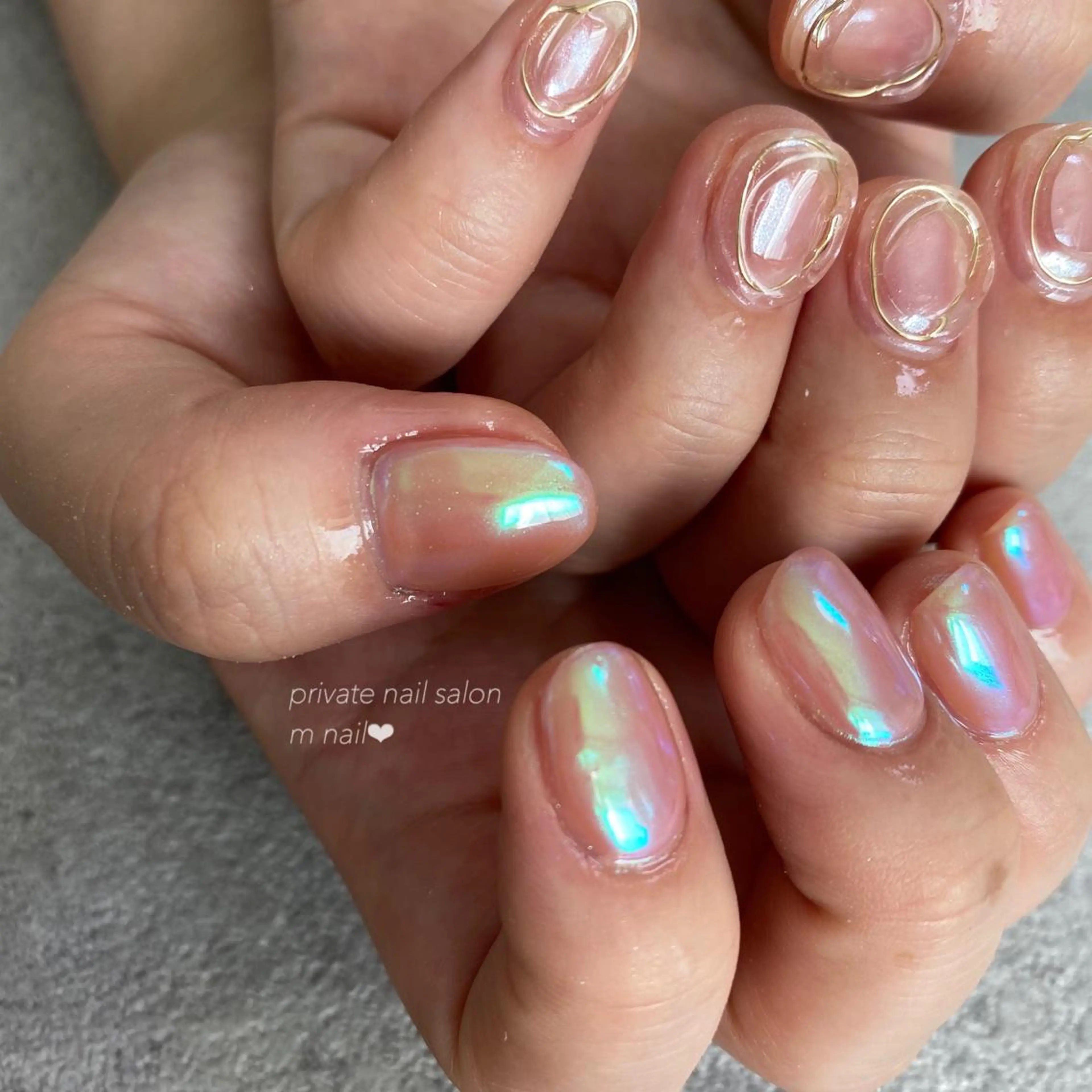 ネイル オーロラネイル ハンドネイル 小河原 舞のネイルデザイン