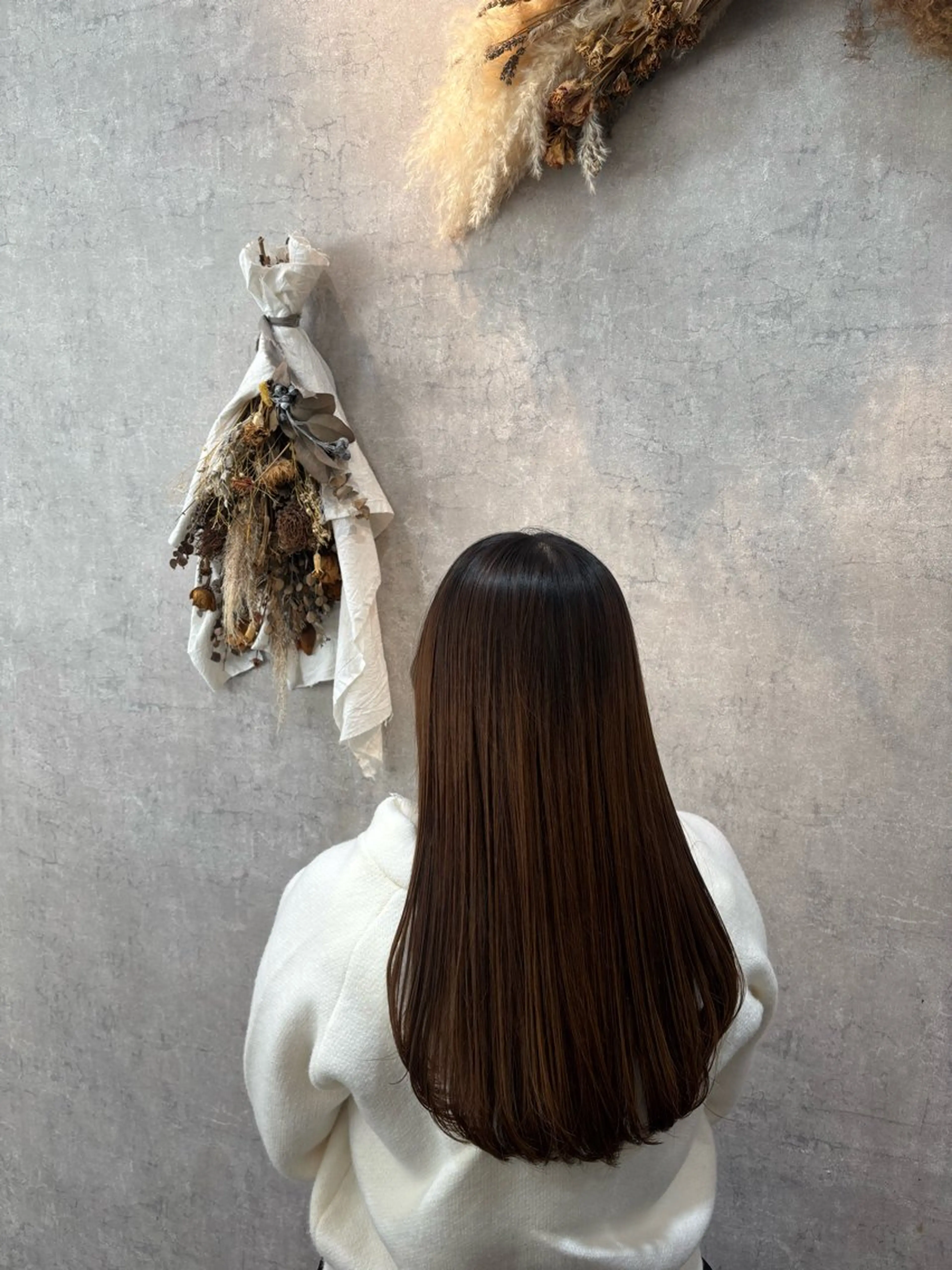 ロング 下山 萌華のヘアスタイル