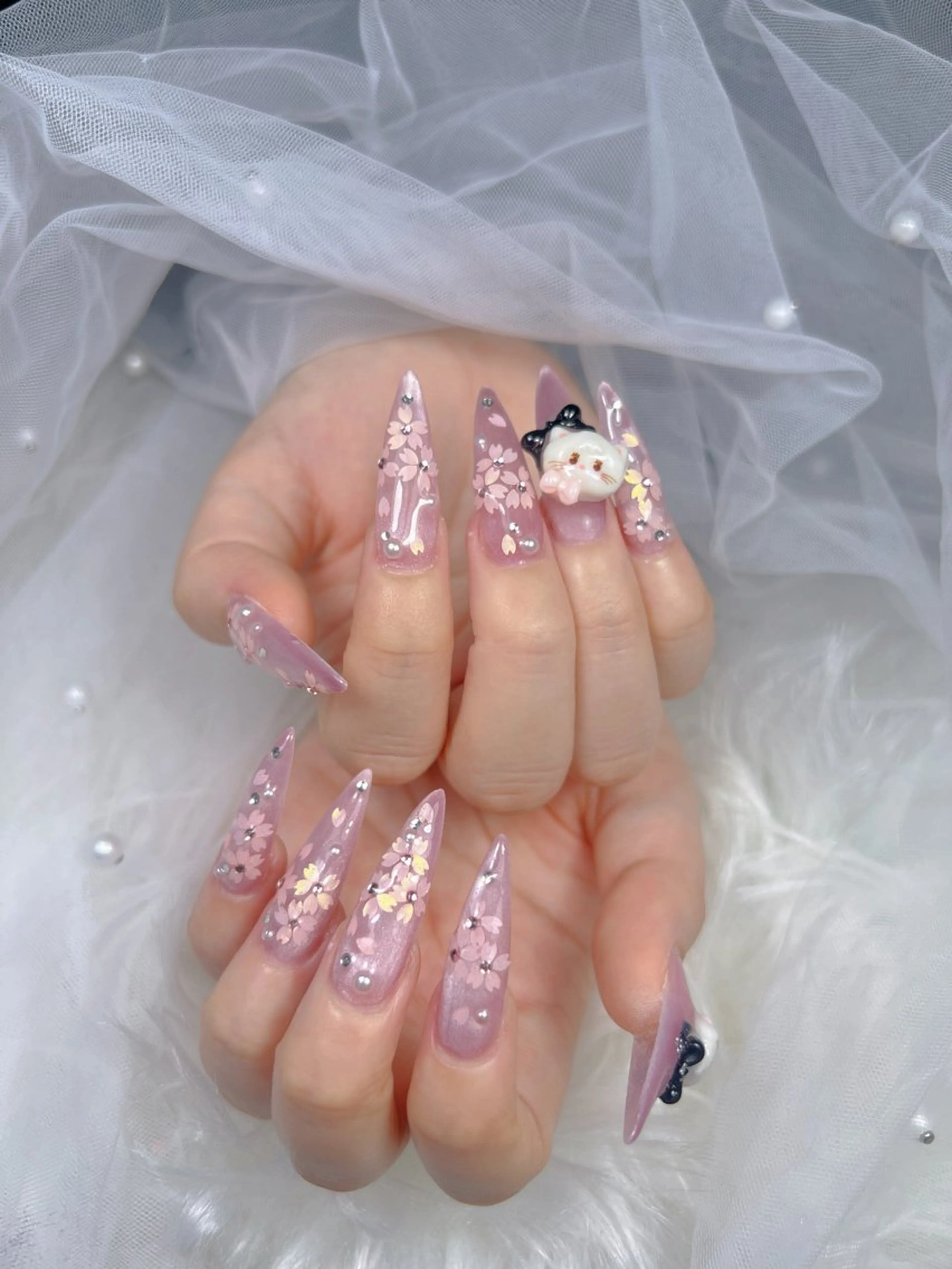 ネイル アートネイル オーロラネイル チークネイル 長さ出し フットネイル ハンドネイル フットネイル ハンドケア Noiranail_ studio川越西口のネイルデザイン