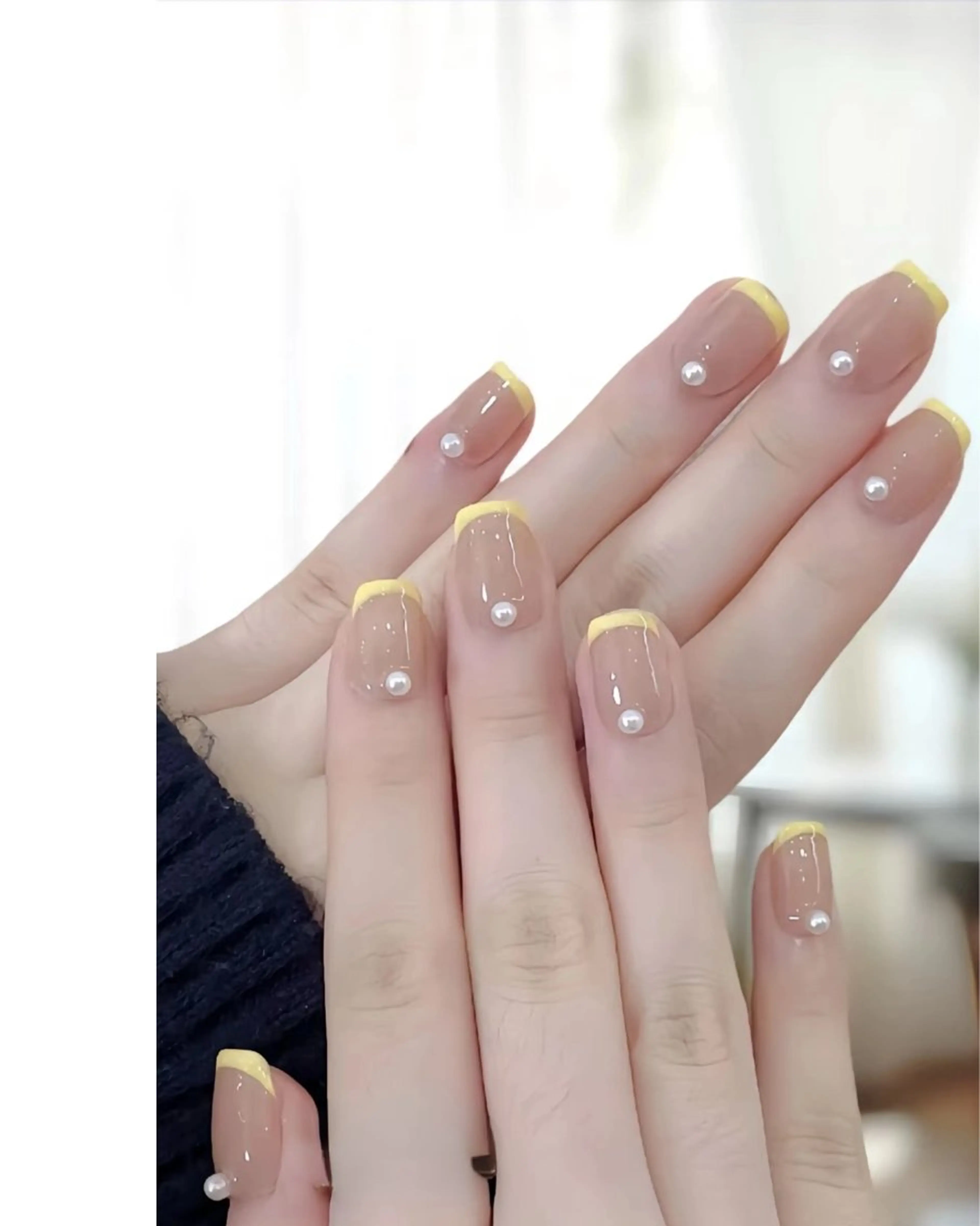 ネイル pink ladyサロン所属・べ にのネイルデザイン