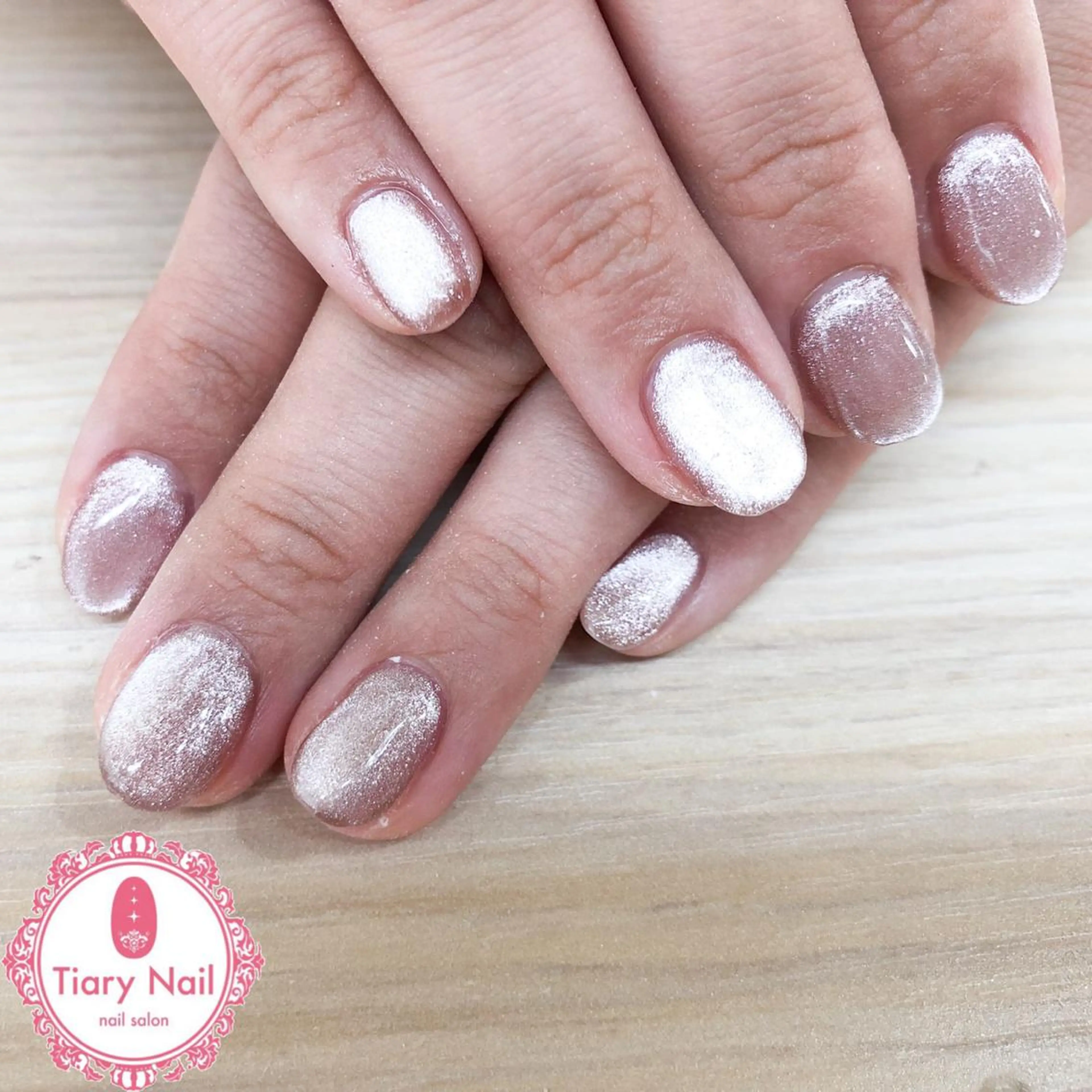 ネイル tiarynail K Kのネイルデザイン
