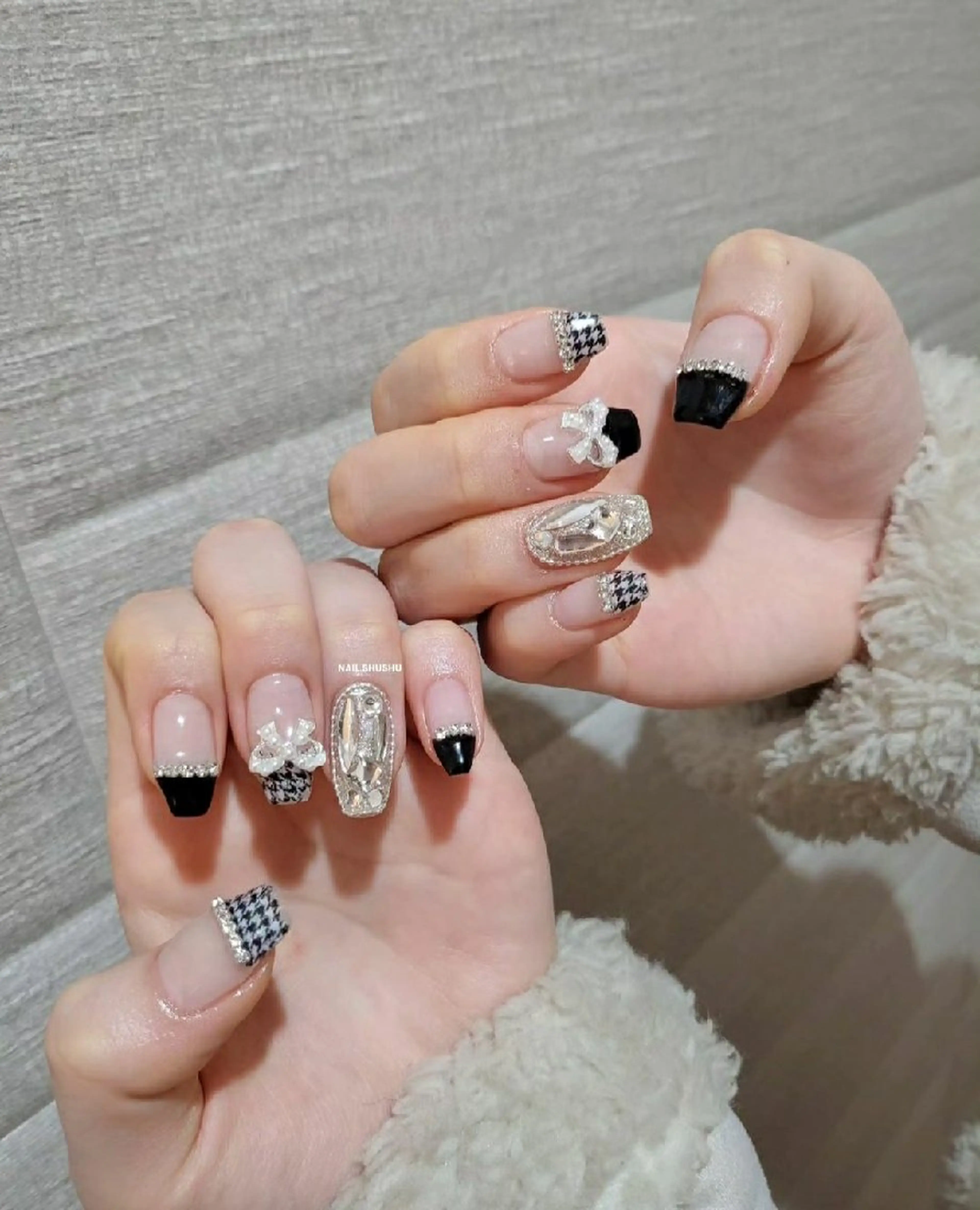 ネイル 持ち込み ニュアンスネイル ワンカラーネイル シンプルネイル 冬ネイル ハンドネイル 3dパーツ/流行り 👧shushu❤️のネイルデザイン