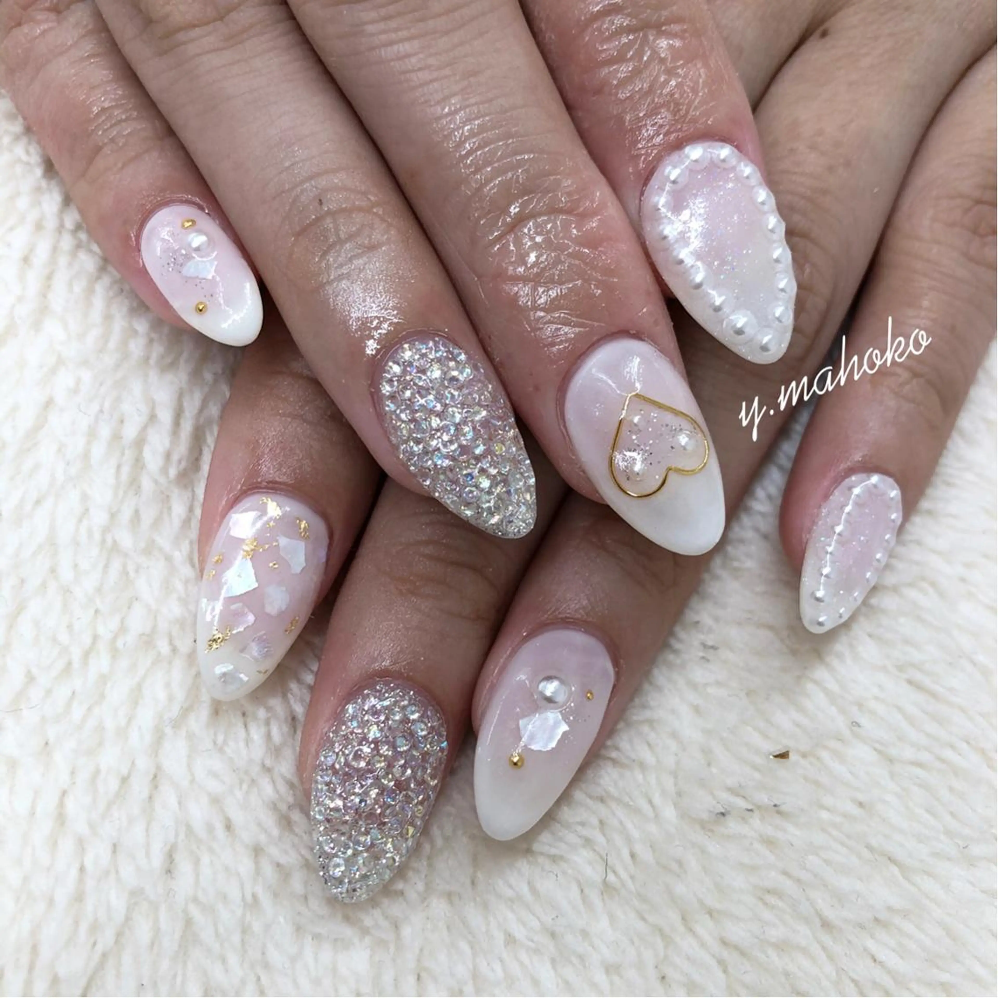 ネイル キラキラネイル ハンドネイル She nail studio 原宿所属・パラジェル有/ スカルプ/mahoのネイルデザイン