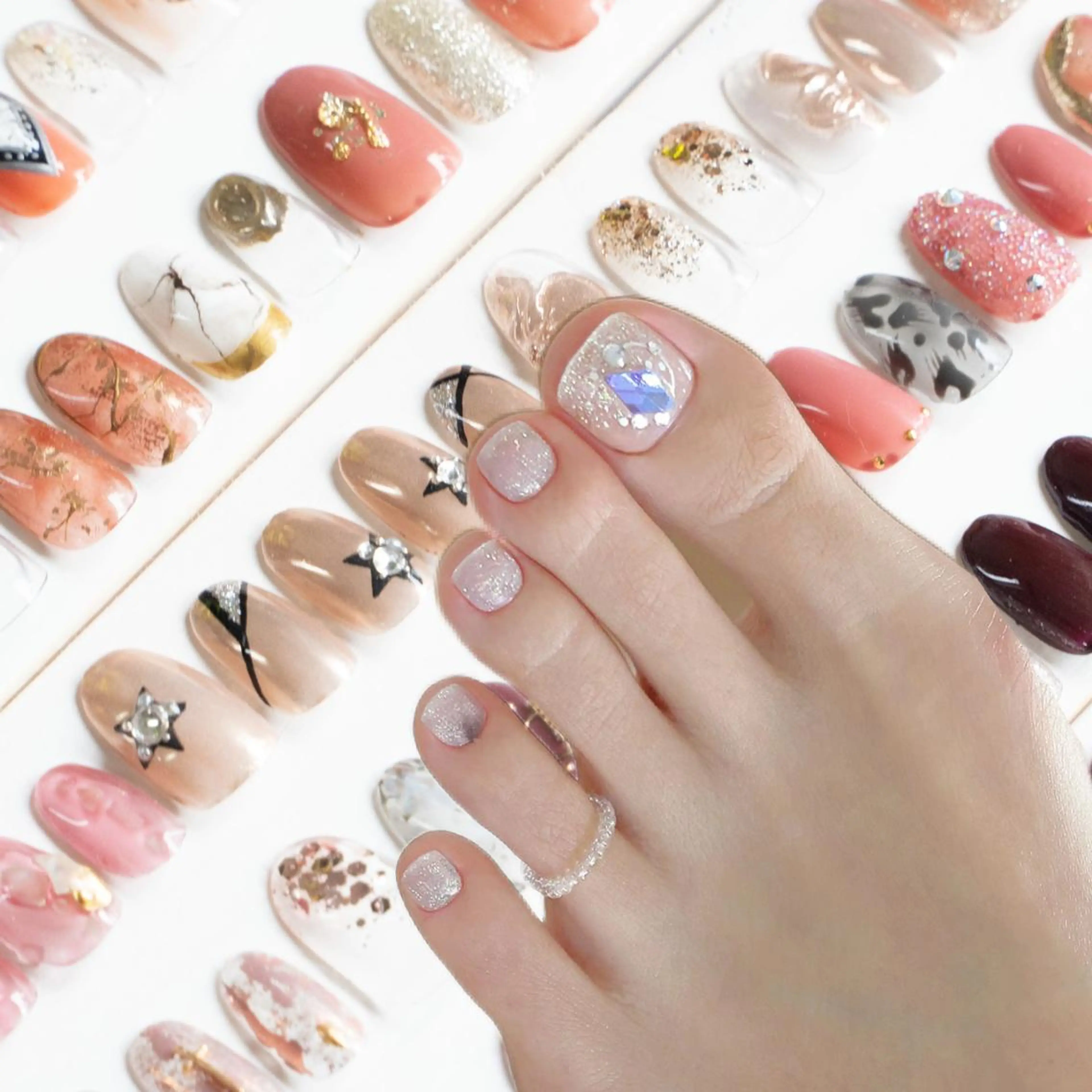 ネイル アートネイル オーロラネイル フットネイル ジェルネイル マグネットネイル 伊藤 アップネイルのネイルデザイン