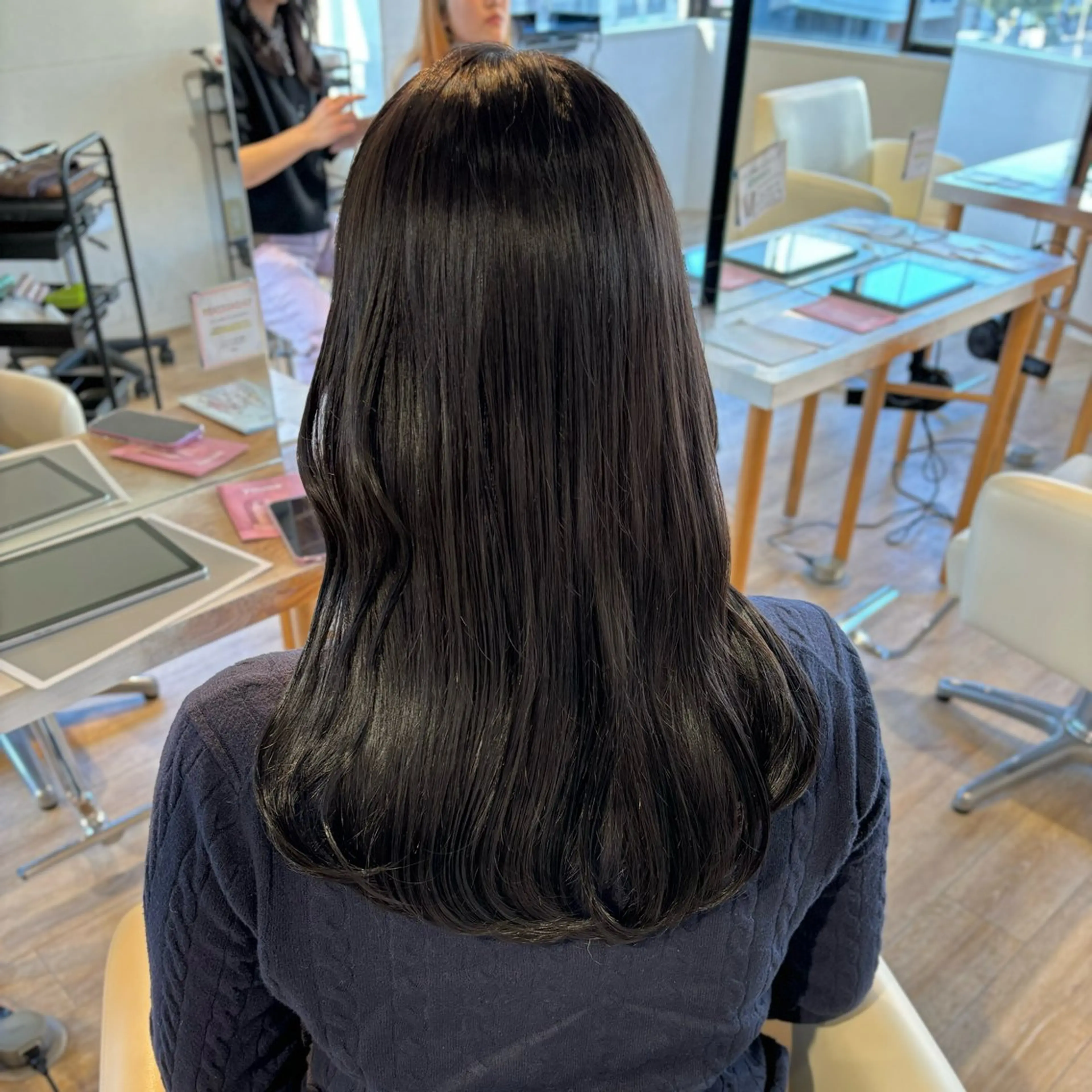 💕乾燥が気になる方におすすめ💕【艶髪ワンカラー➕コタ2stepトリートメント】✨🫧の写真