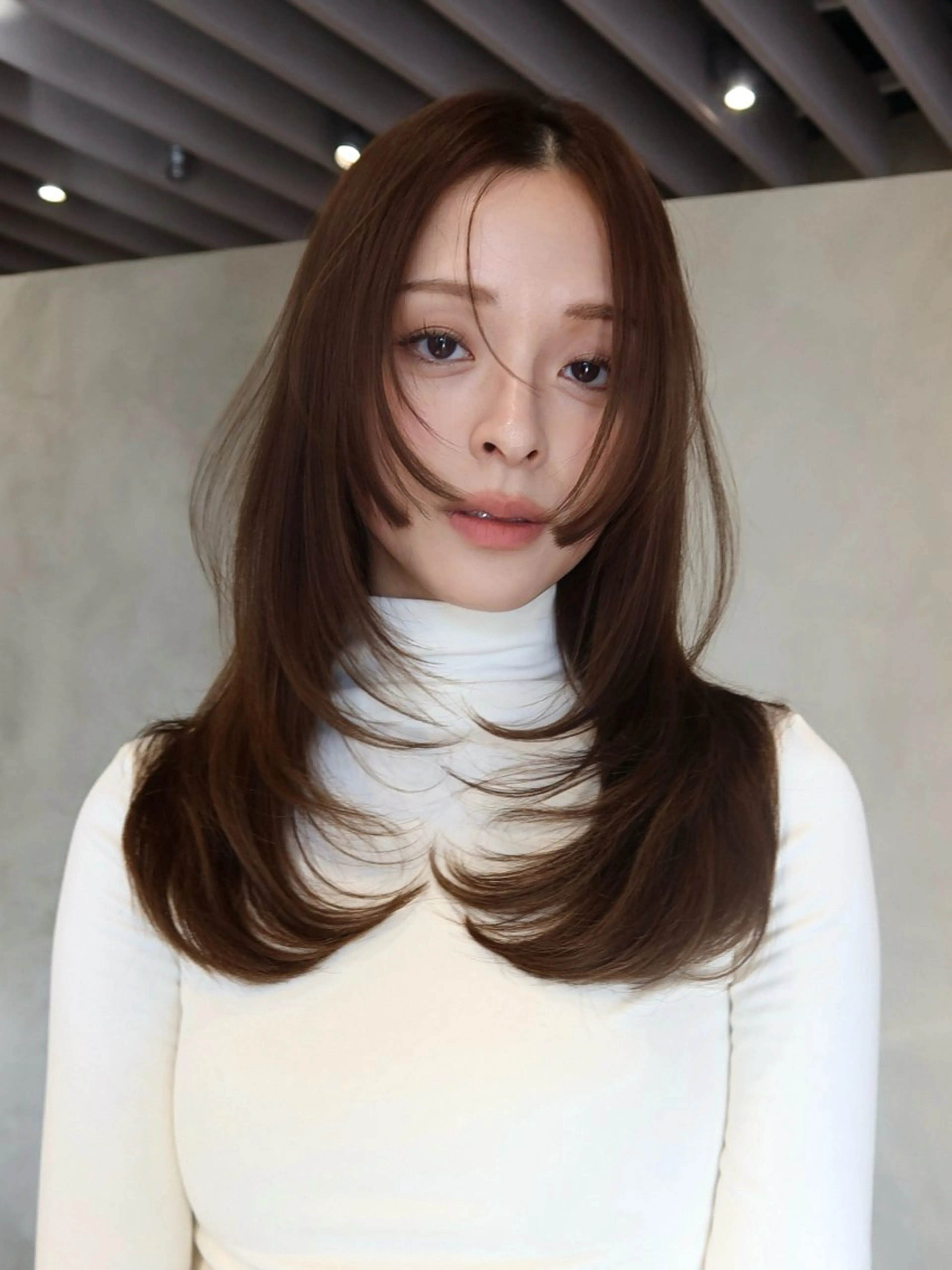 セミロング レイヤーカット LEANE THE TOKYO所属・大人レイヤー 🍃外苑前/荒谷進介のヘアスタイル