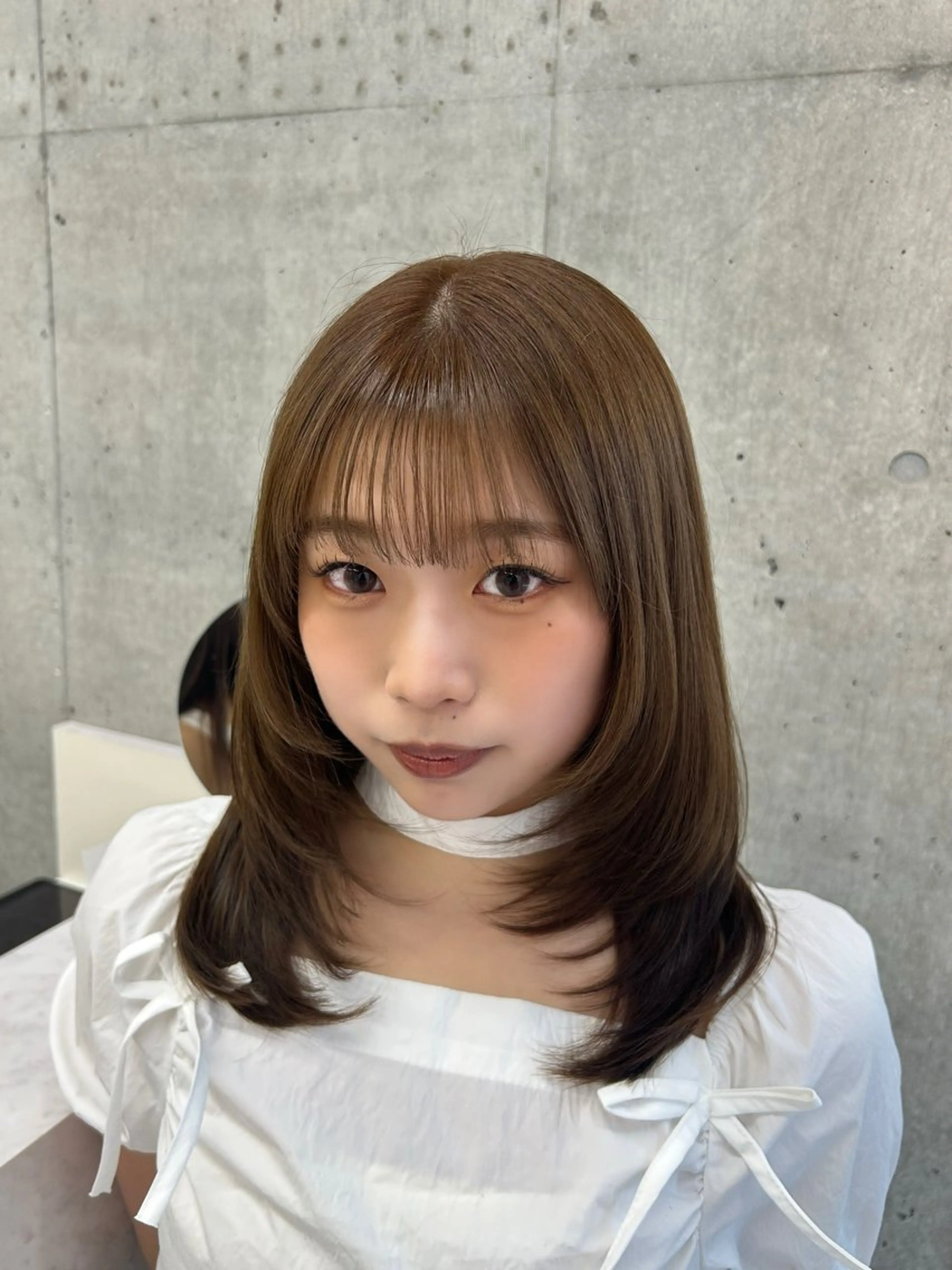 ミディアム レイヤーカット カット ヘアカラー トリートメント Lomalia Yuuka/42🩵のヘアスタイル