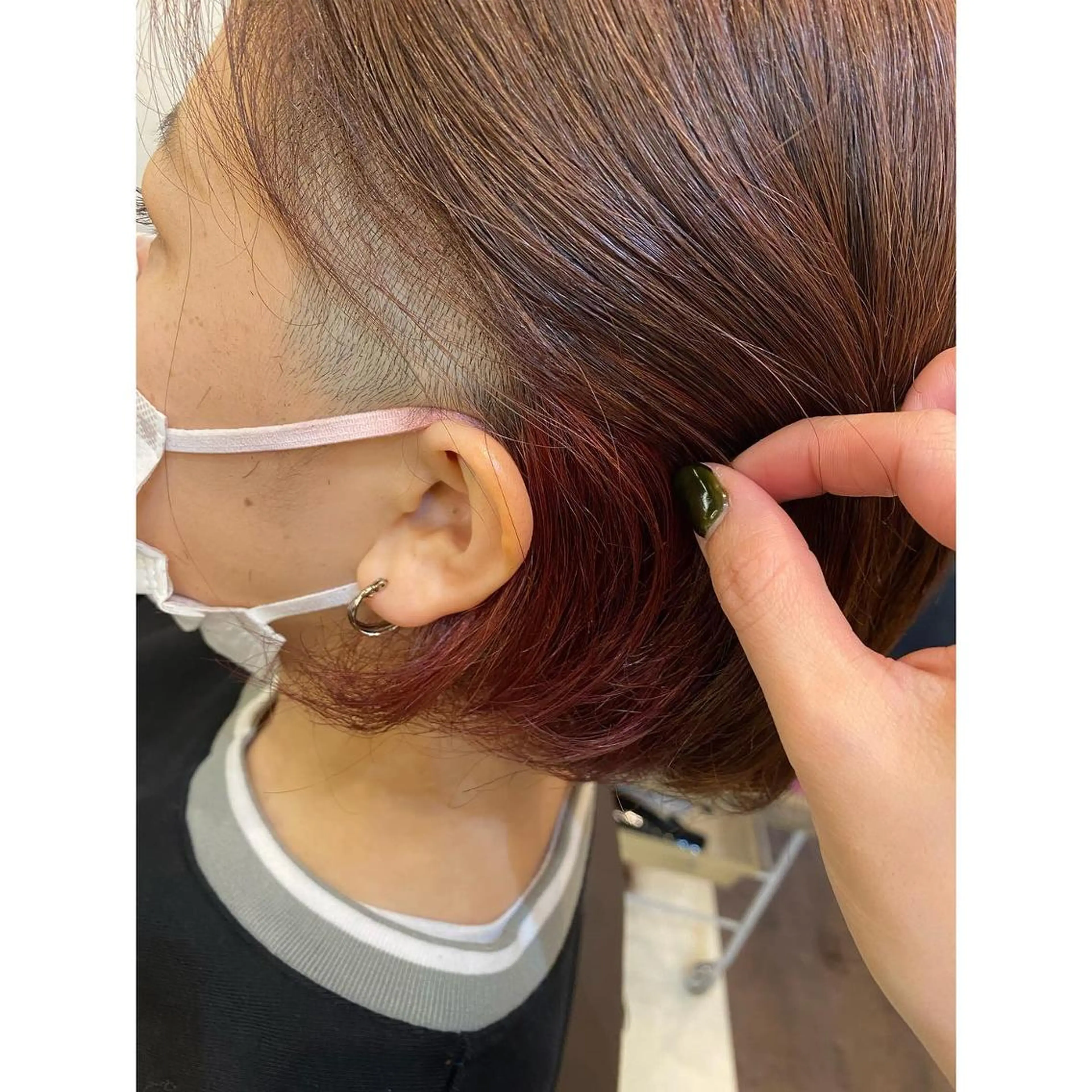 ミディアム カラー パーマ ブラウンカラー イヤリングカラー ハイライトカラー インナーカラー ピンクカラー オーガニックカラー/ 髪質改善/暗髪/ボブのヘアスタイル