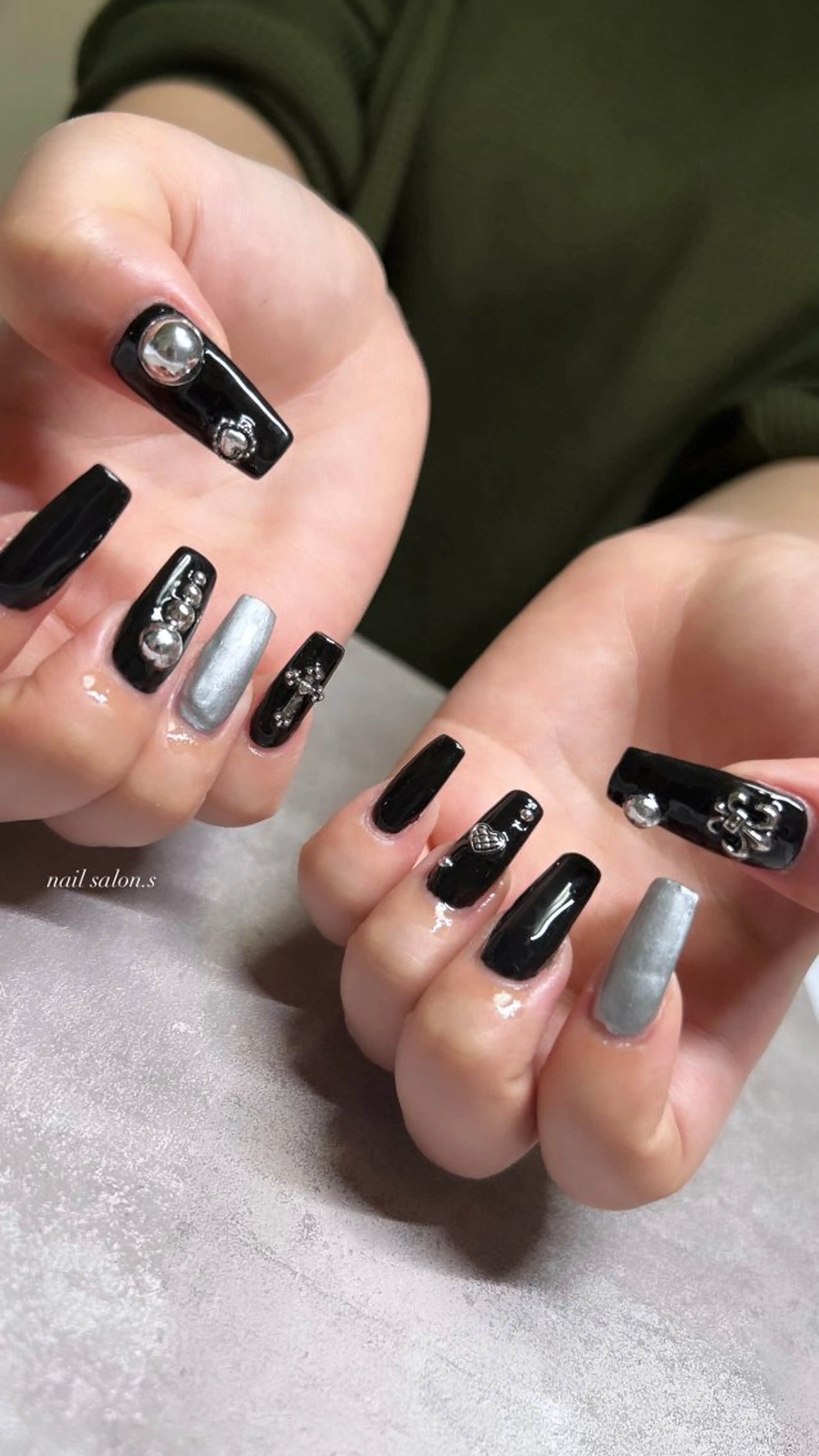 ネイル アートネイル 関山 志乃のネイルデザイン