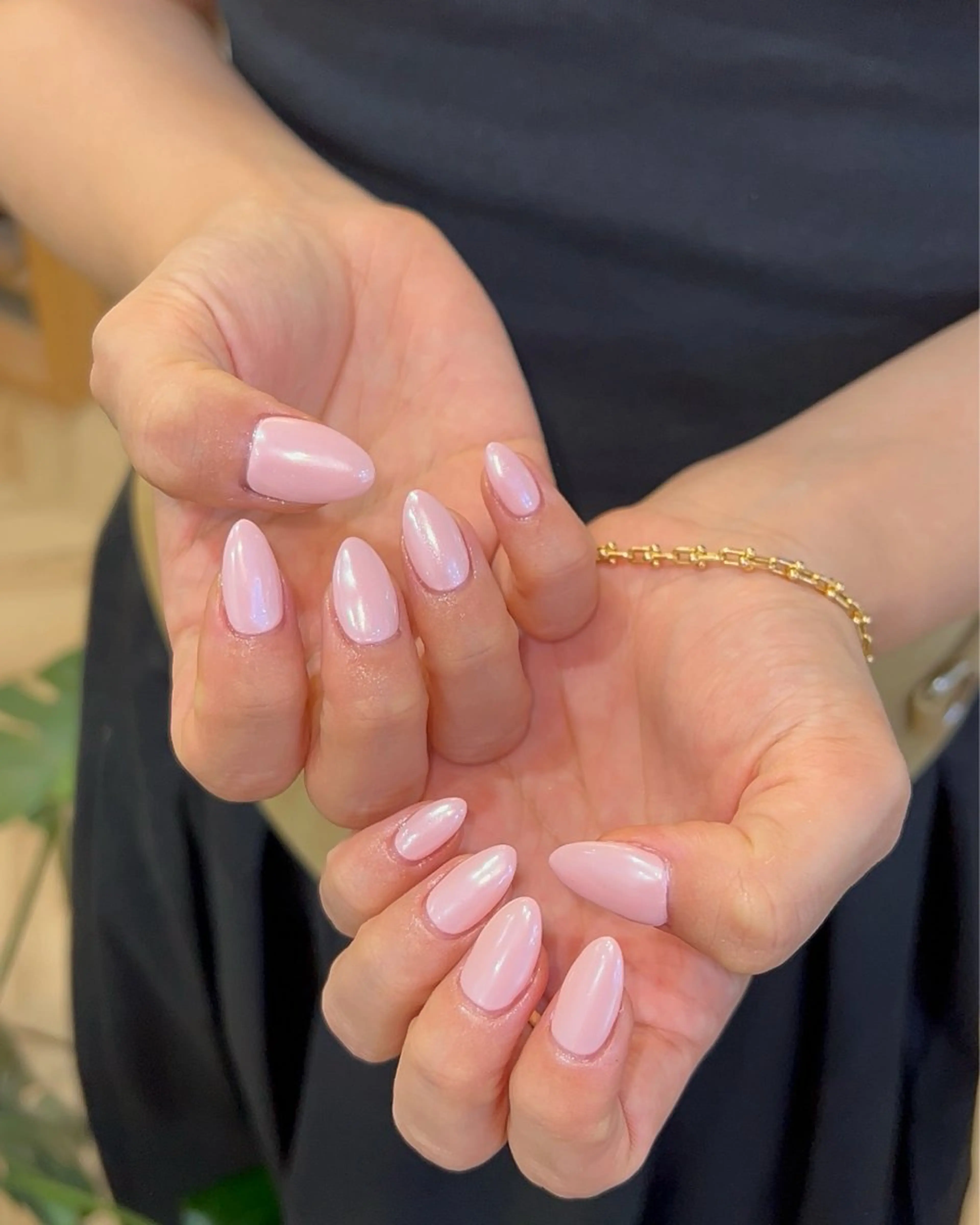 ネイル ハンドネイル フットネイル ハンドケア Nes.Nail所属・Miyagi Asamiのネイルデザイン