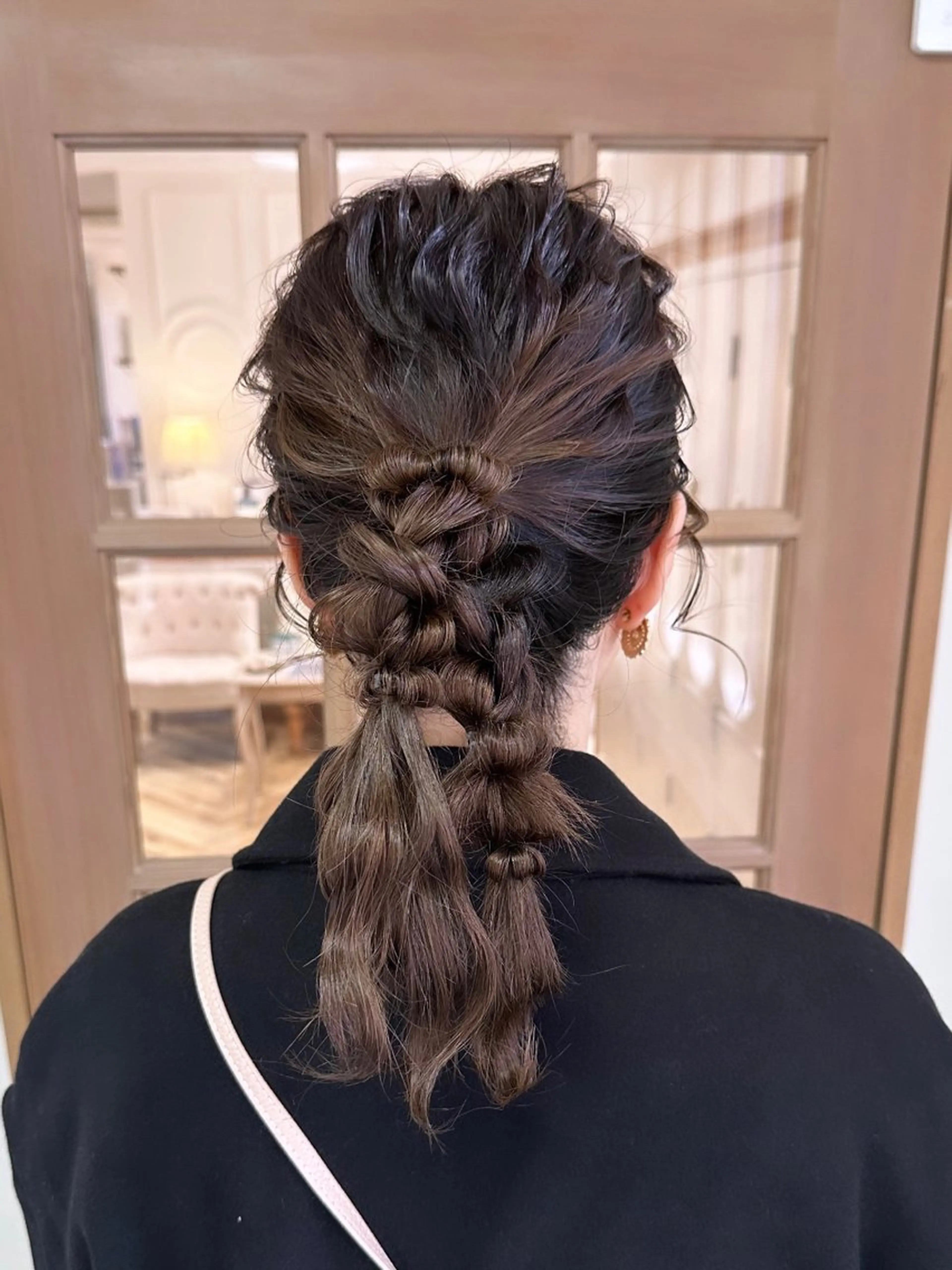 セミロング ヘアアレンジ 韓国ヘア🖤 YURINAのヘアスタイル